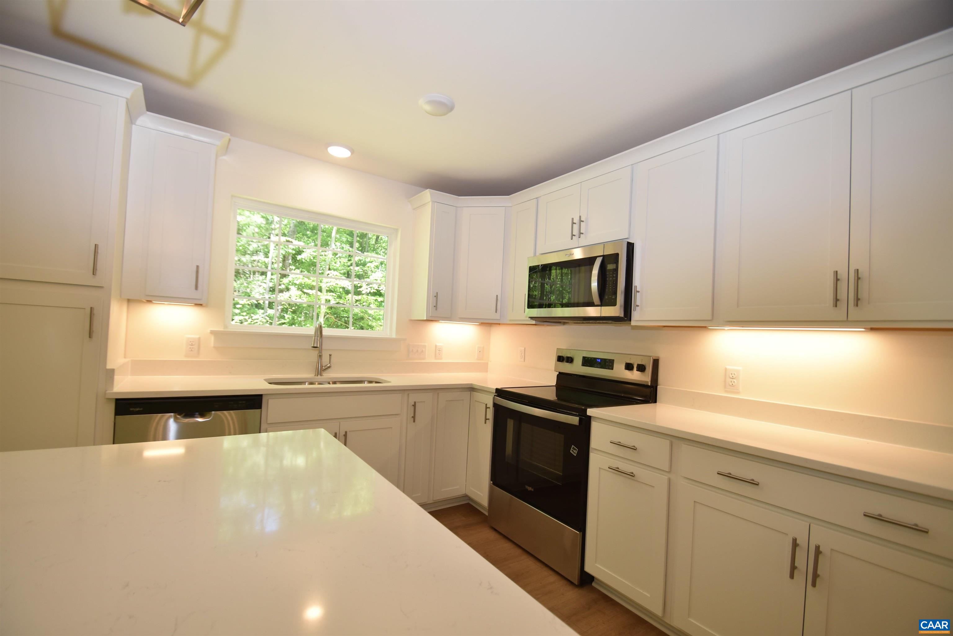 459 LAKE RD Unit: HL12B