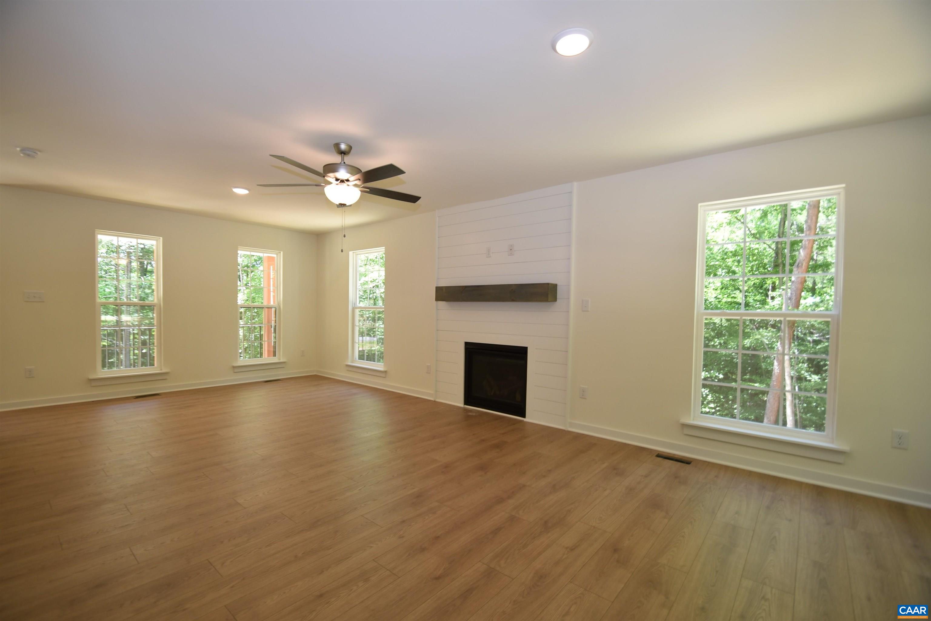 459 LAKE RD Unit: HL12B