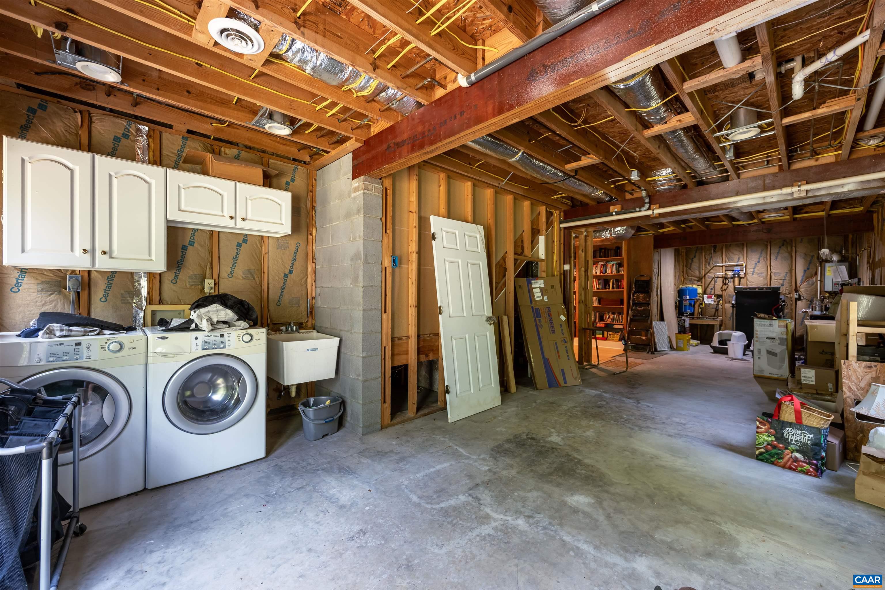 363 BRIDGEPORT RD