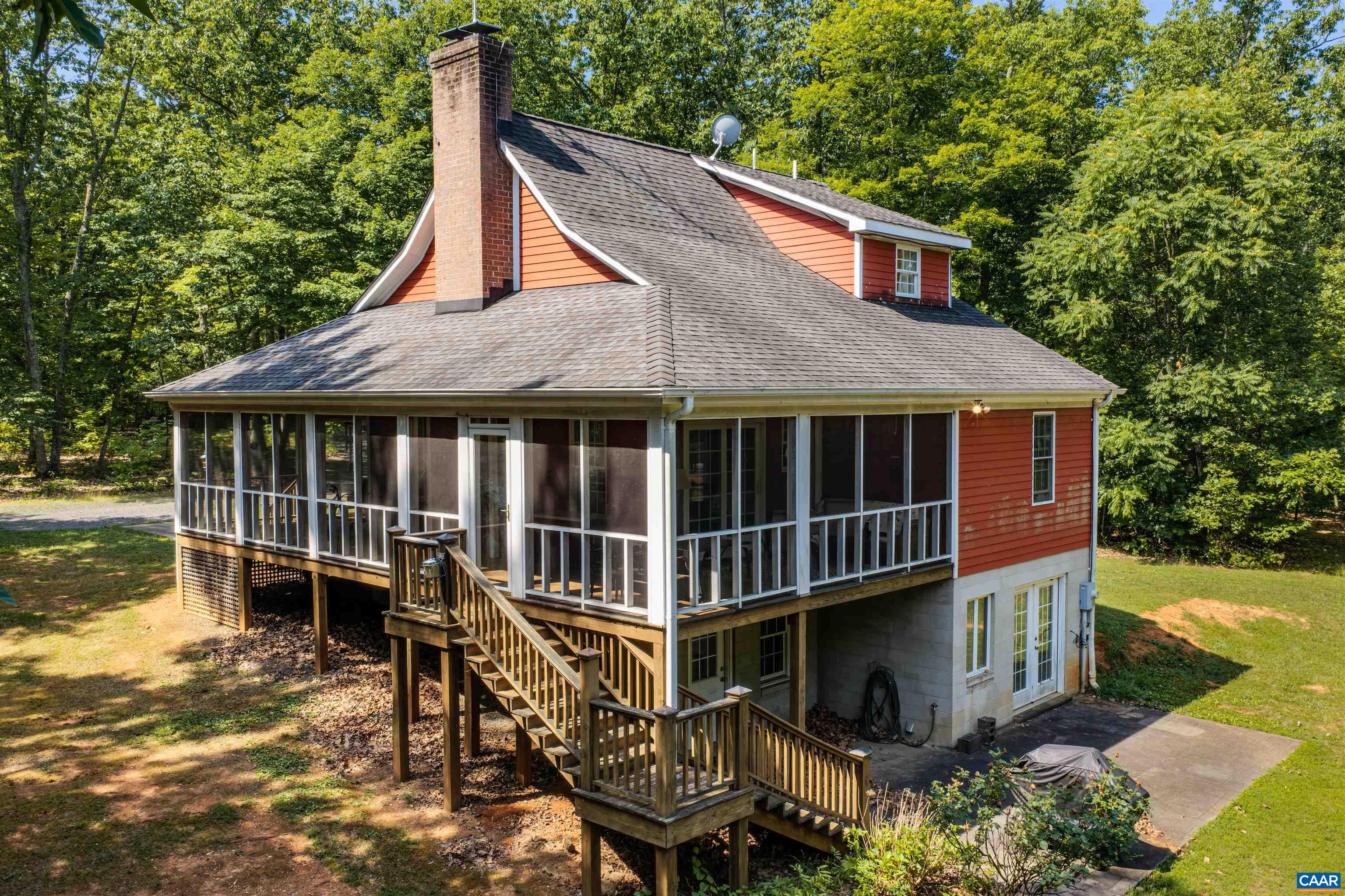 363 BRIDGEPORT RD