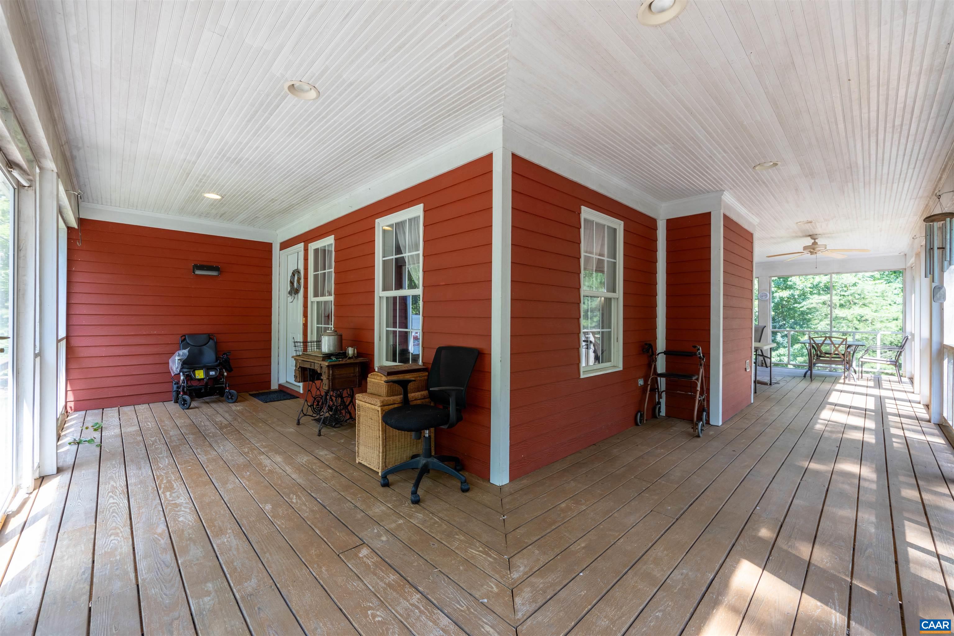 363 BRIDGEPORT RD