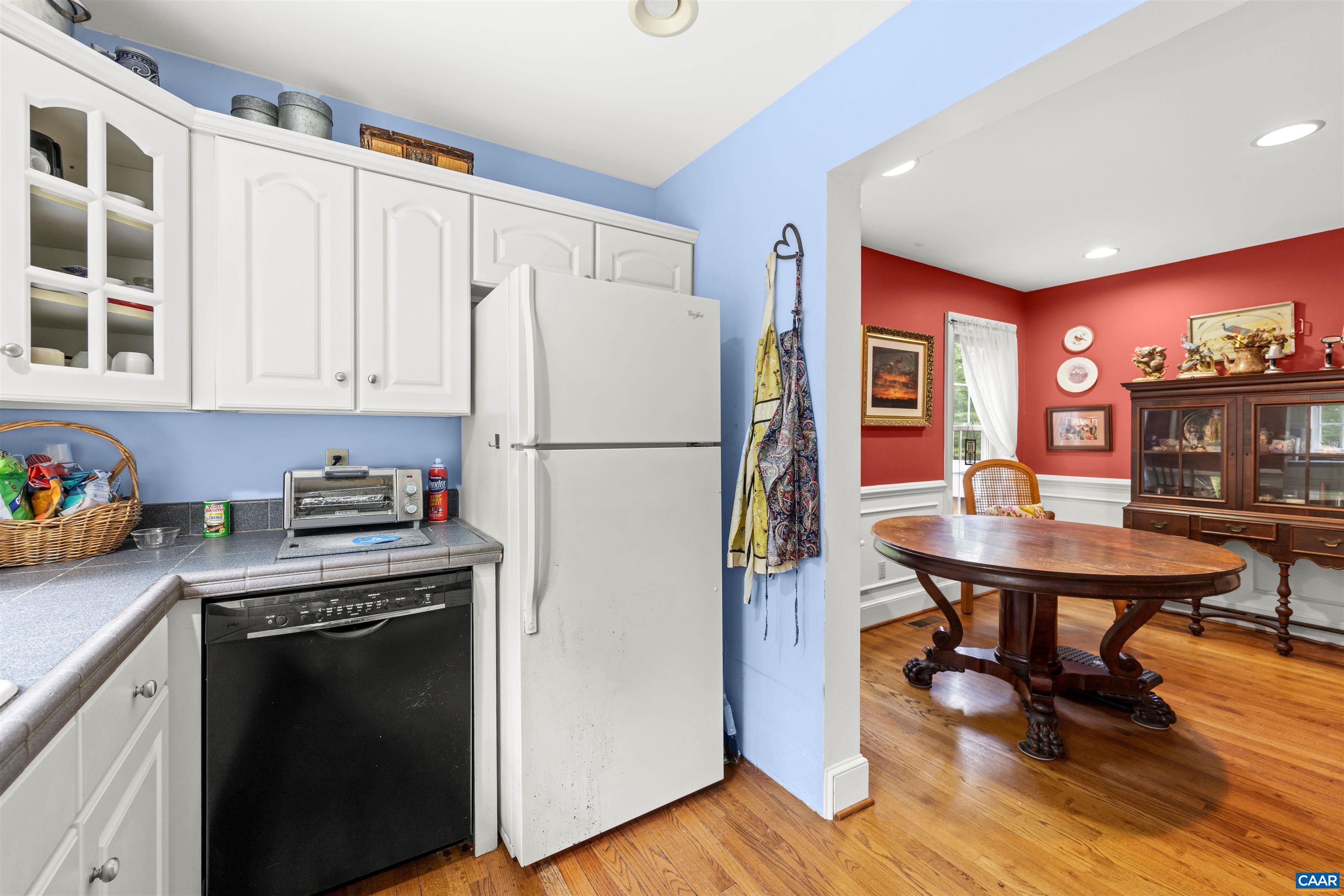 363 BRIDGEPORT RD