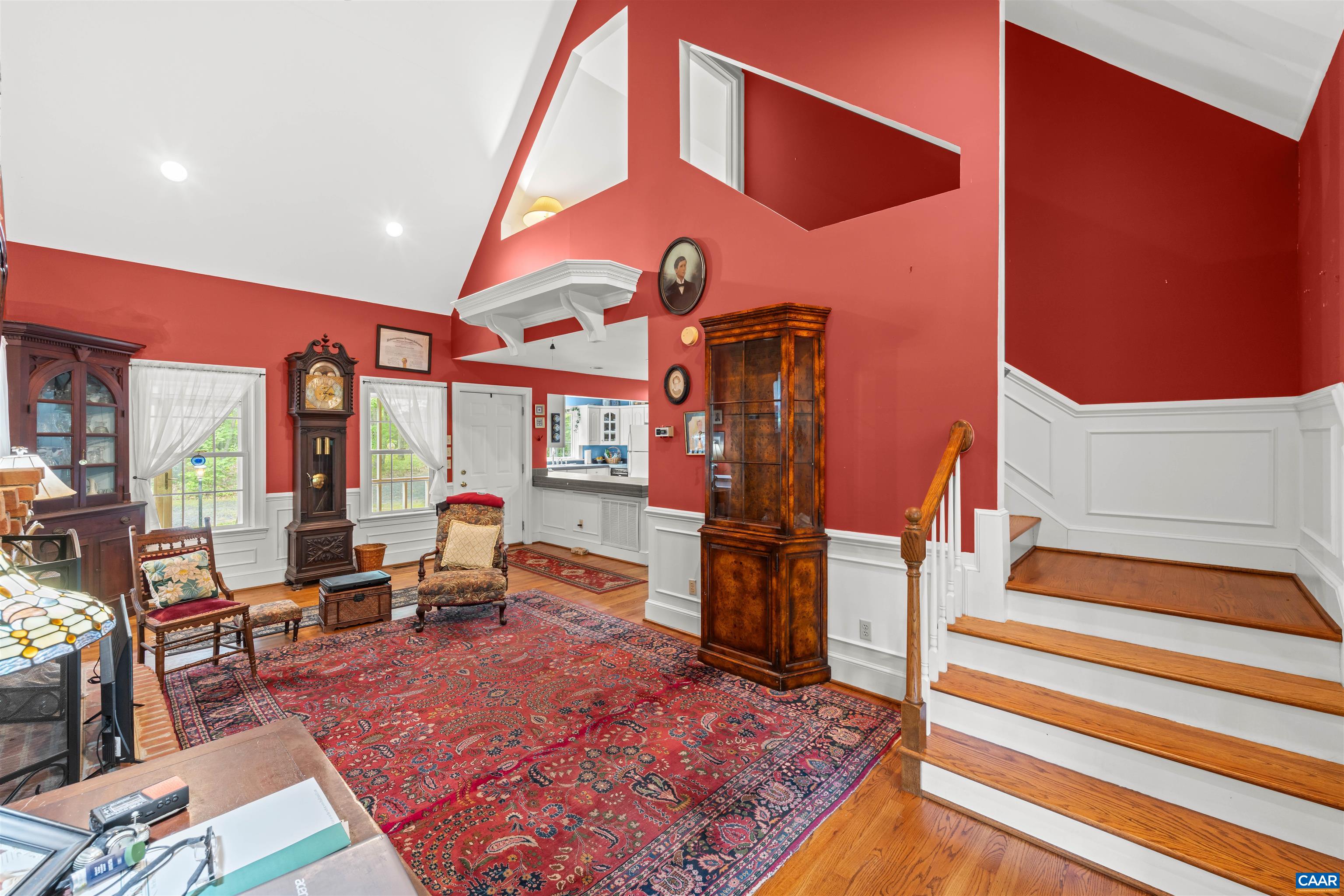 363 BRIDGEPORT RD