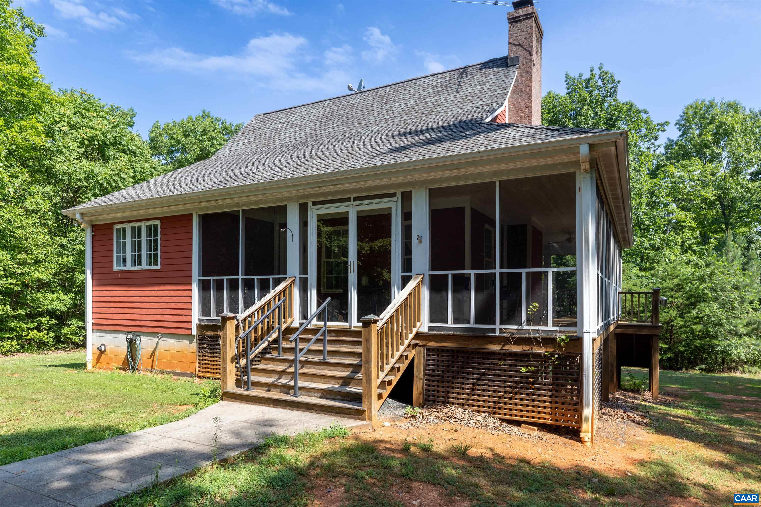 363 BRIDGEPORT RD