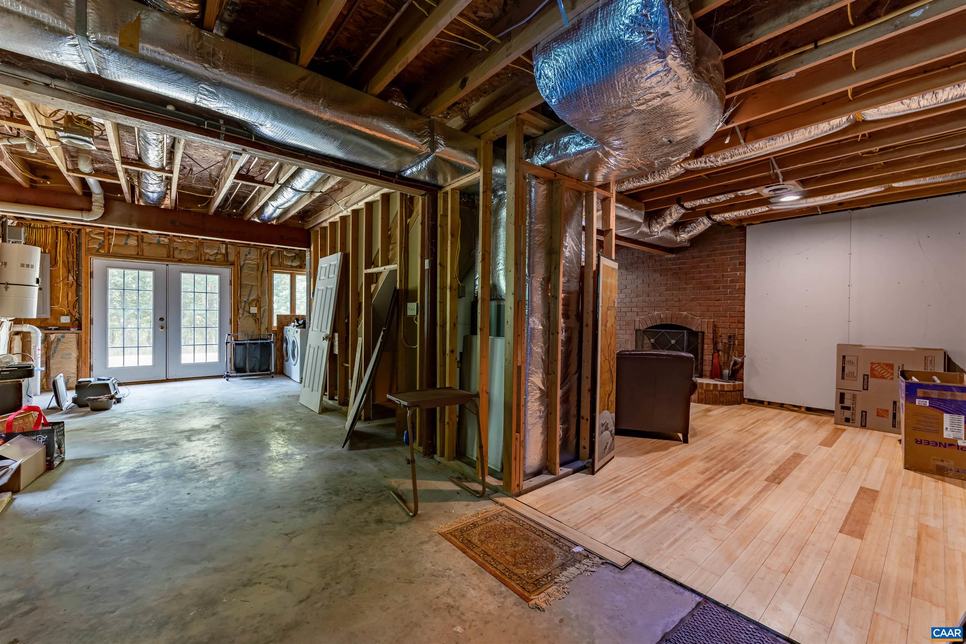 363 BRIDGEPORT RD