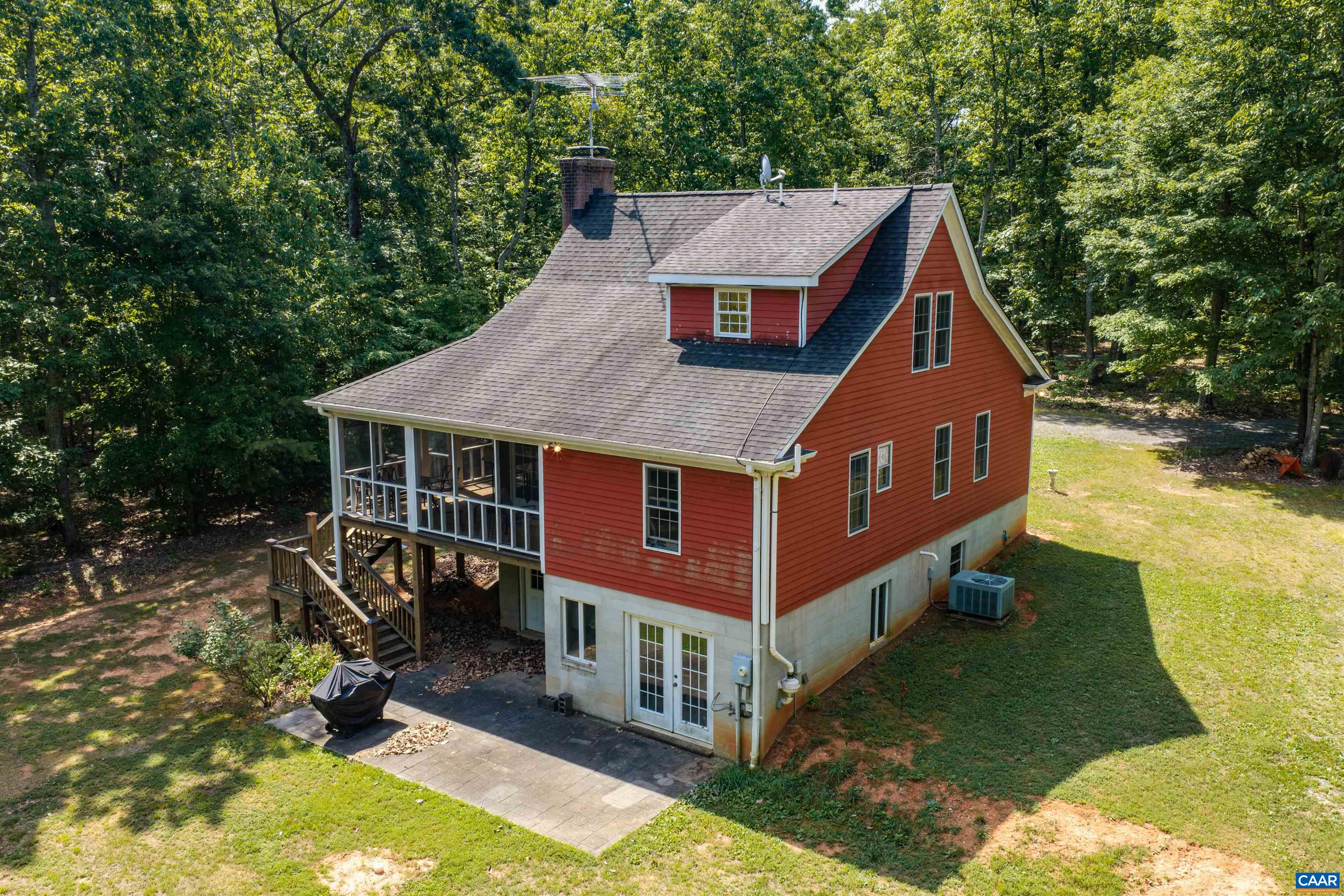 363 BRIDGEPORT RD