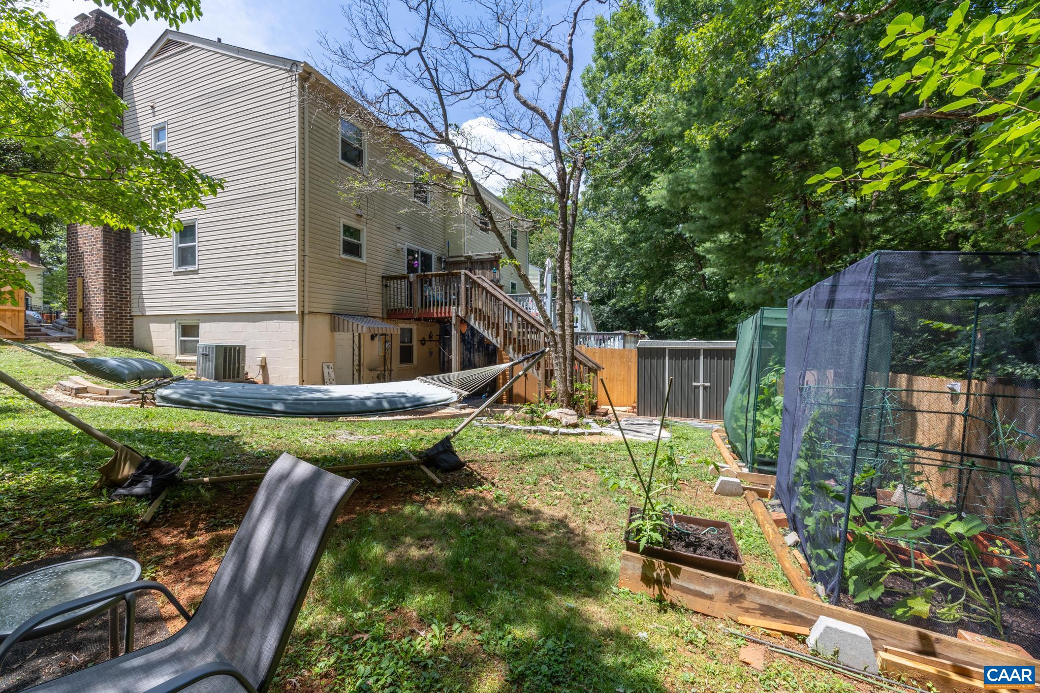 2416 WHITNEY CT