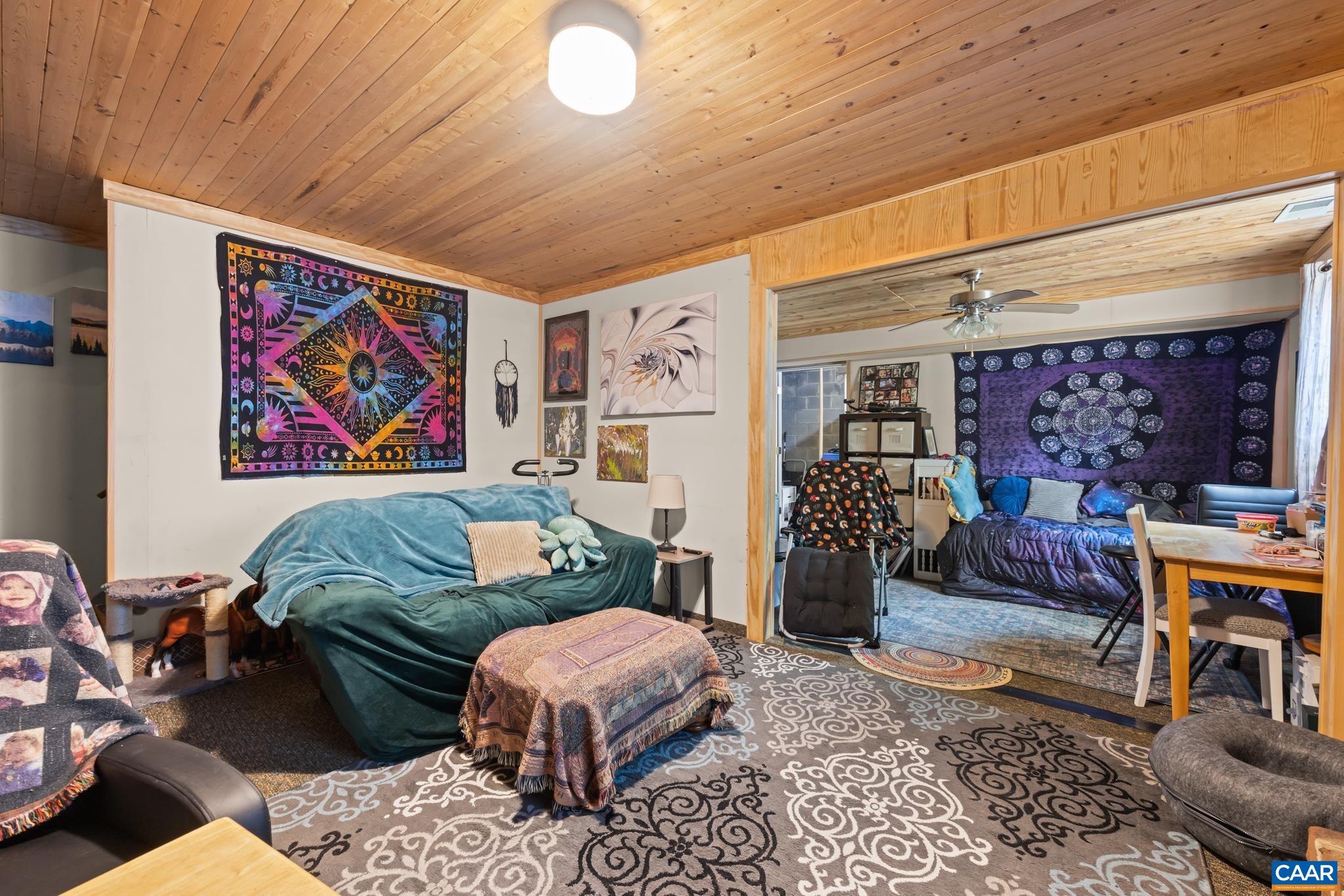 2416 WHITNEY CT