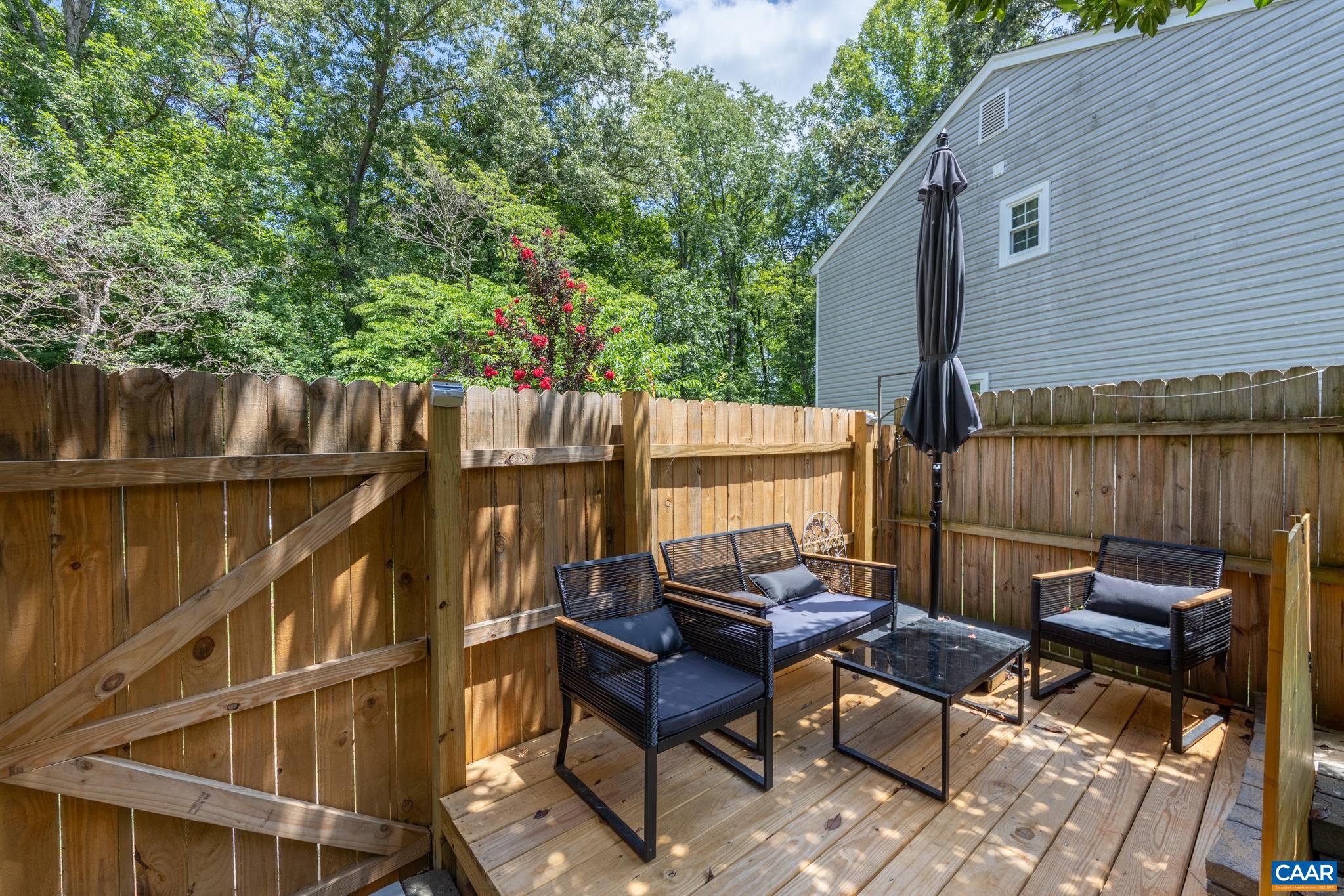 2416 WHITNEY CT