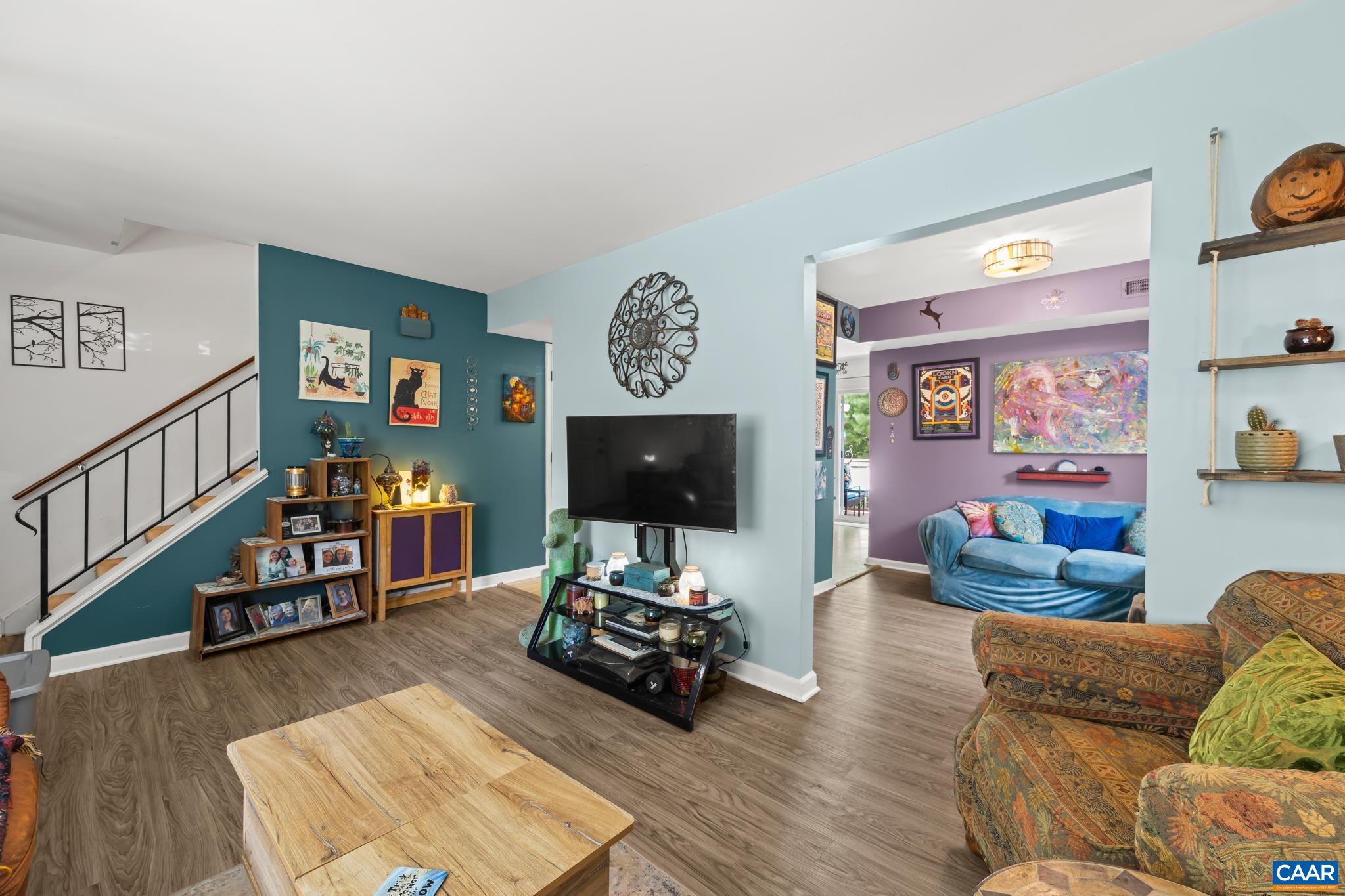 2416 WHITNEY CT