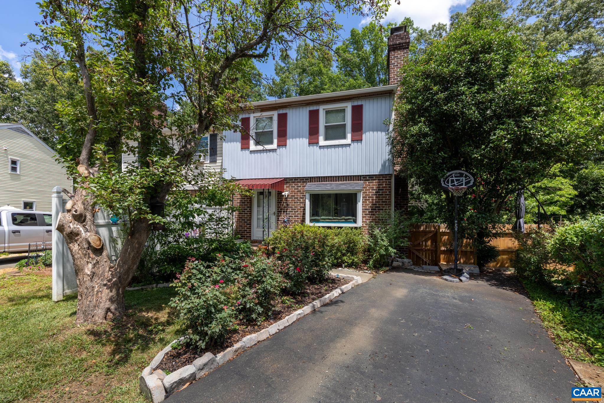 2416 WHITNEY CT