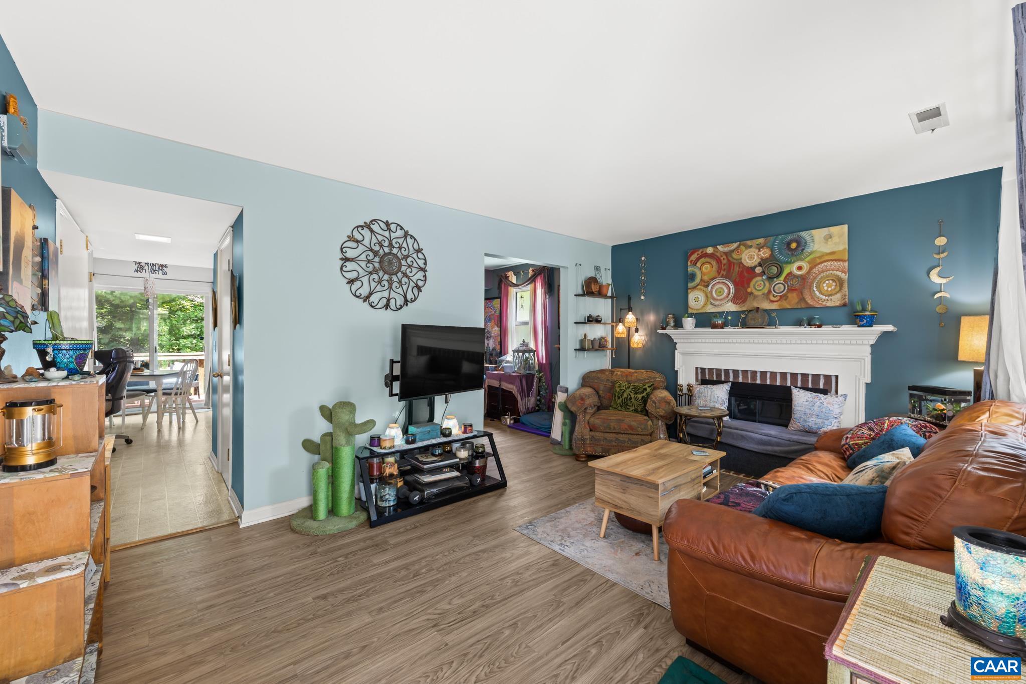 2416 WHITNEY CT