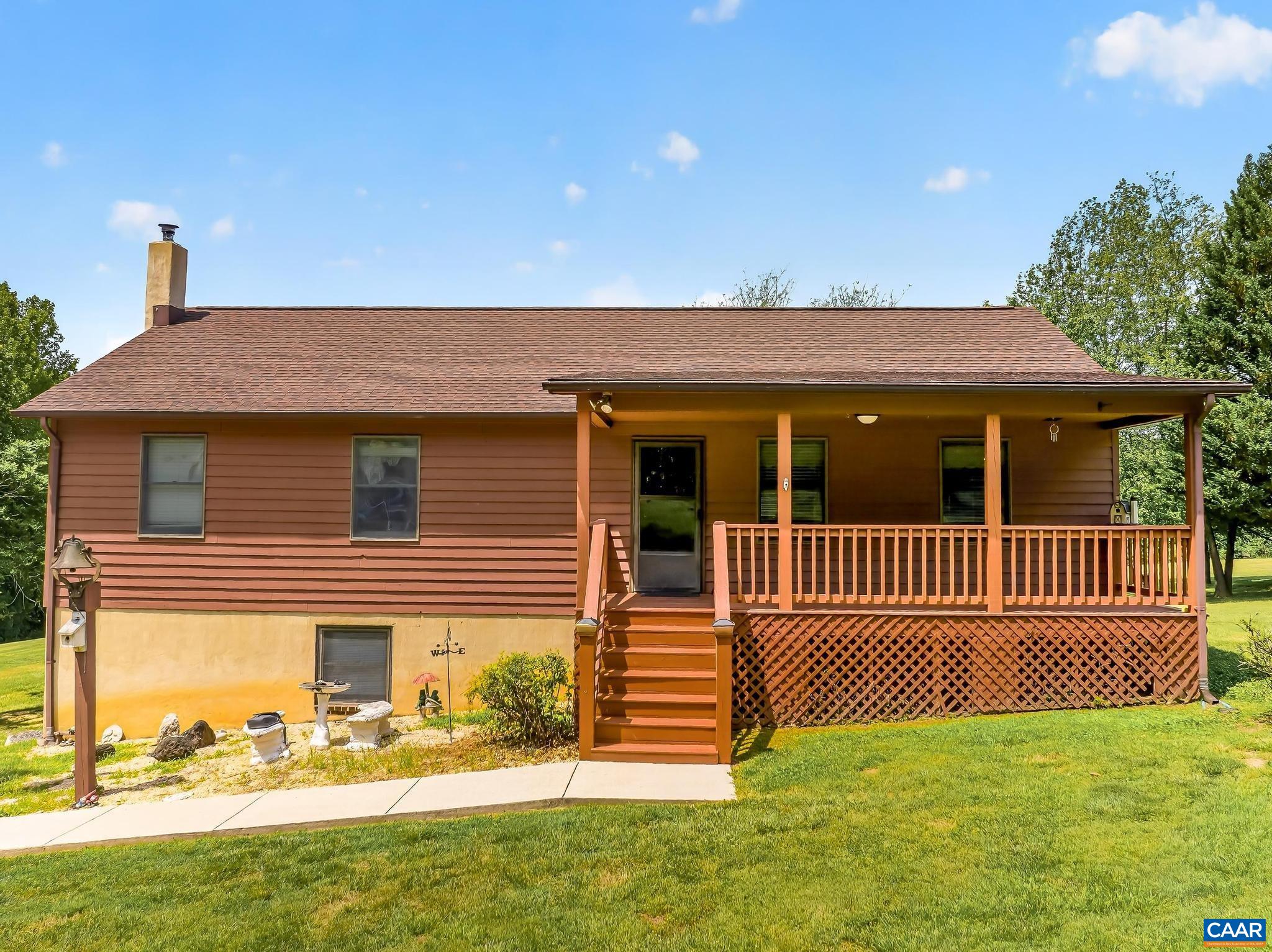 1379 RIDGE RD
