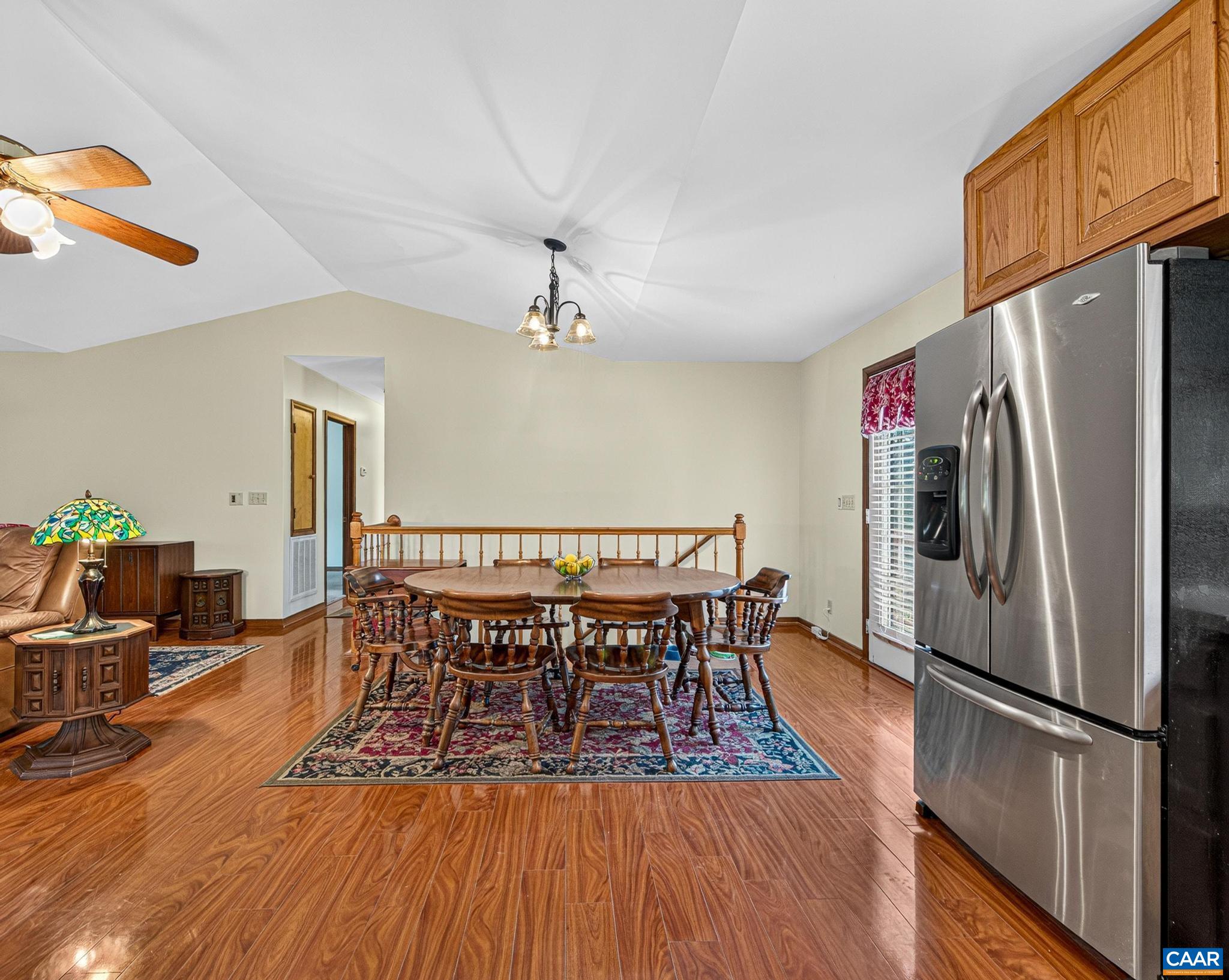 1379 RIDGE RD