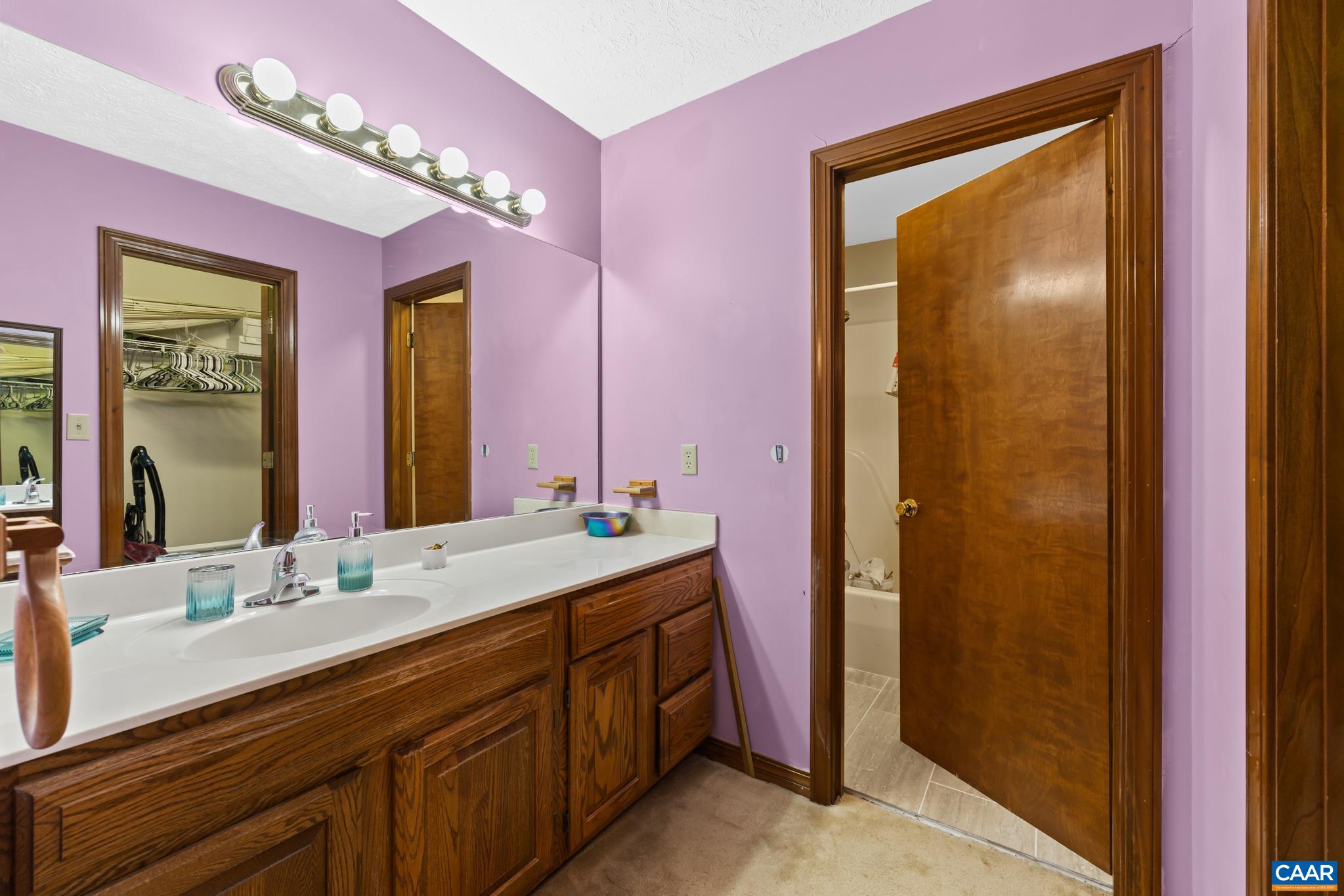 22 TANGLEWOOD RD