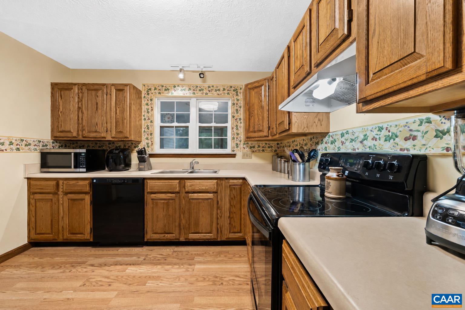 22 TANGLEWOOD RD