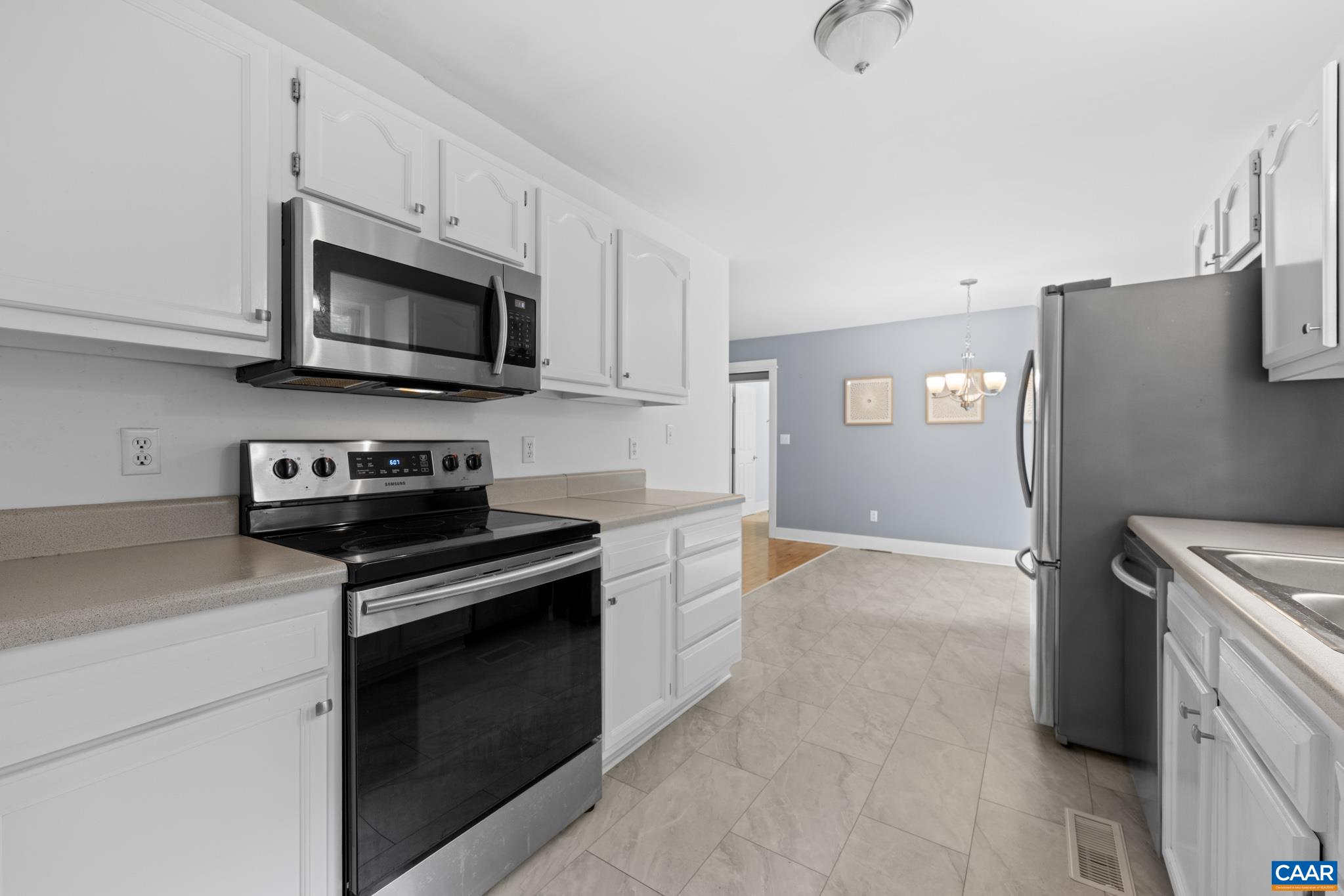 7 PLEASANT VIEW TER