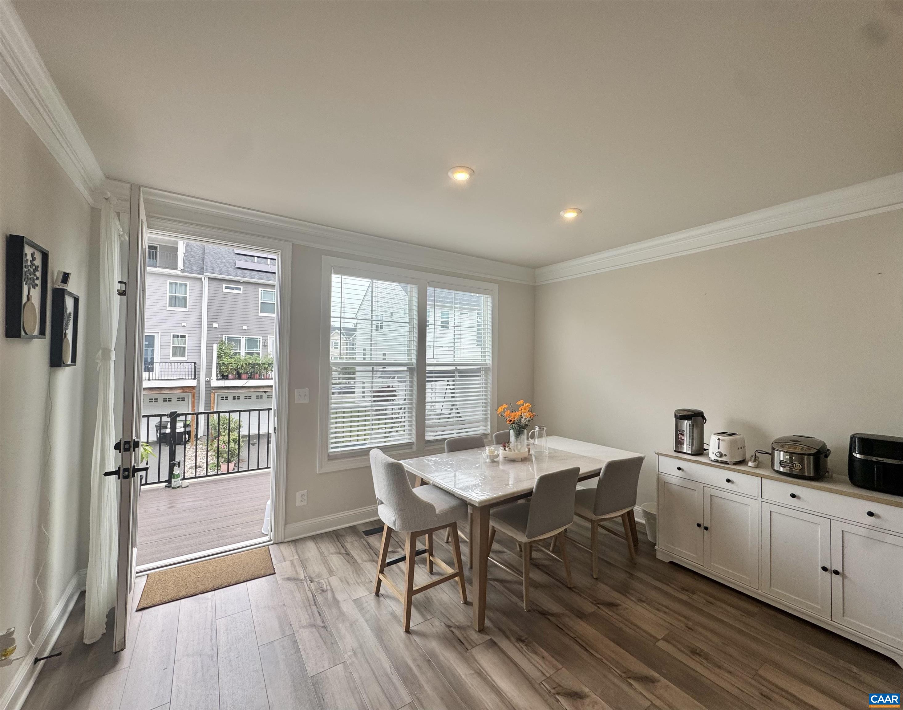 2208 BRINDLE LN