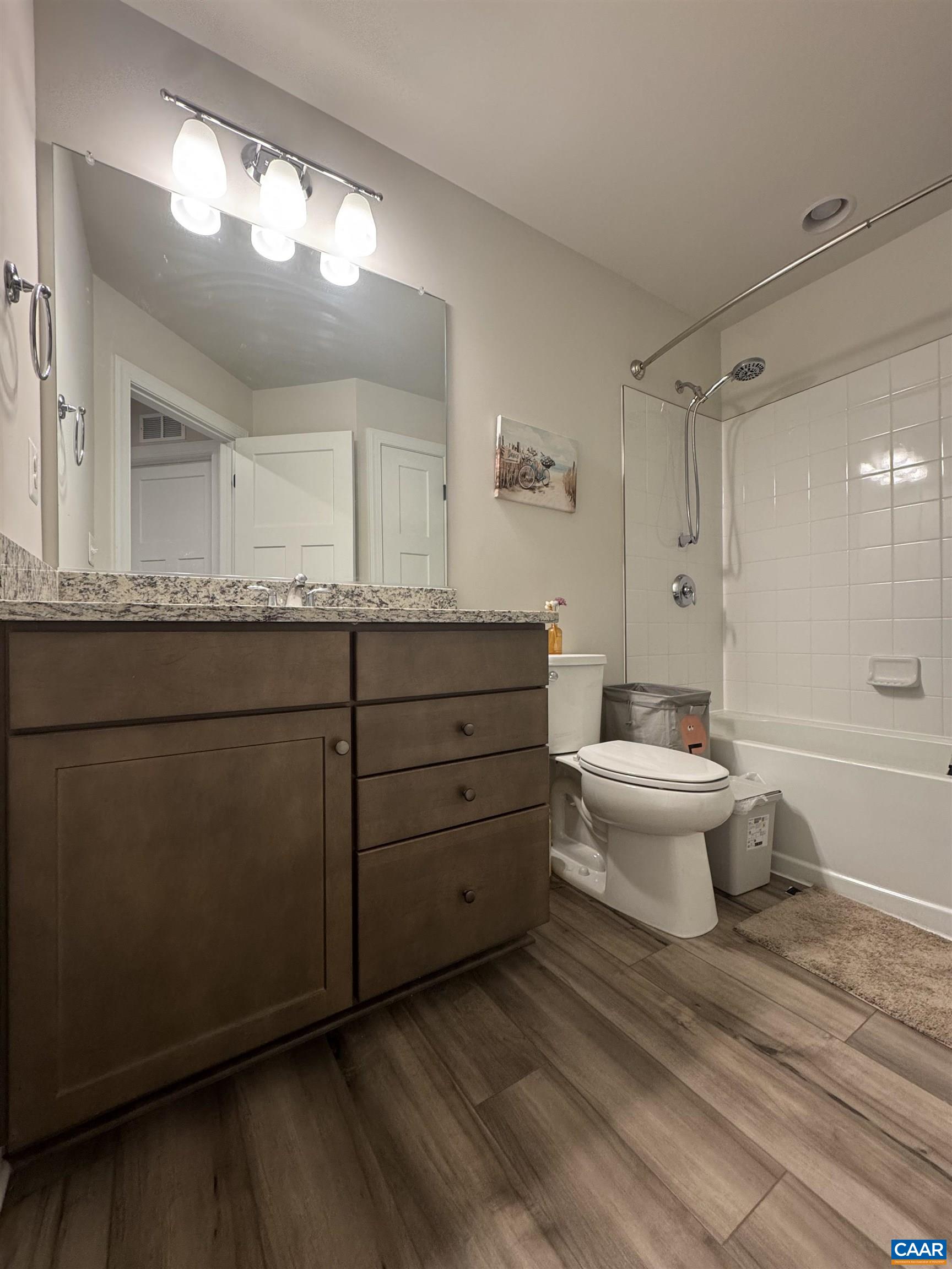 2208 BRINDLE LN