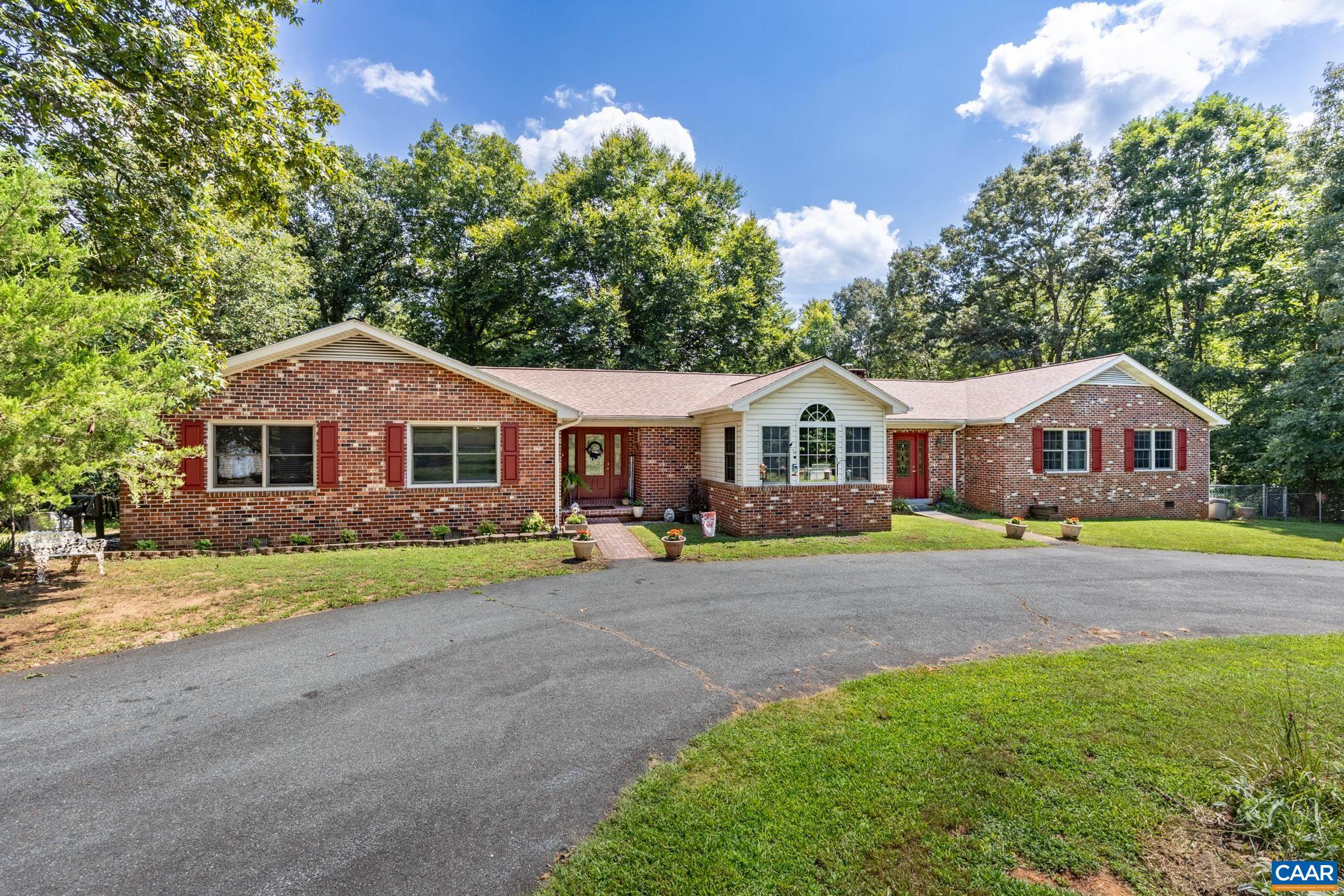725 MECHUNK CREEK DR