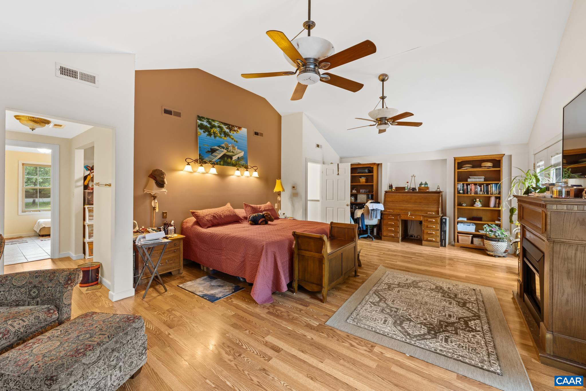 725 MECHUNK CREEK DR