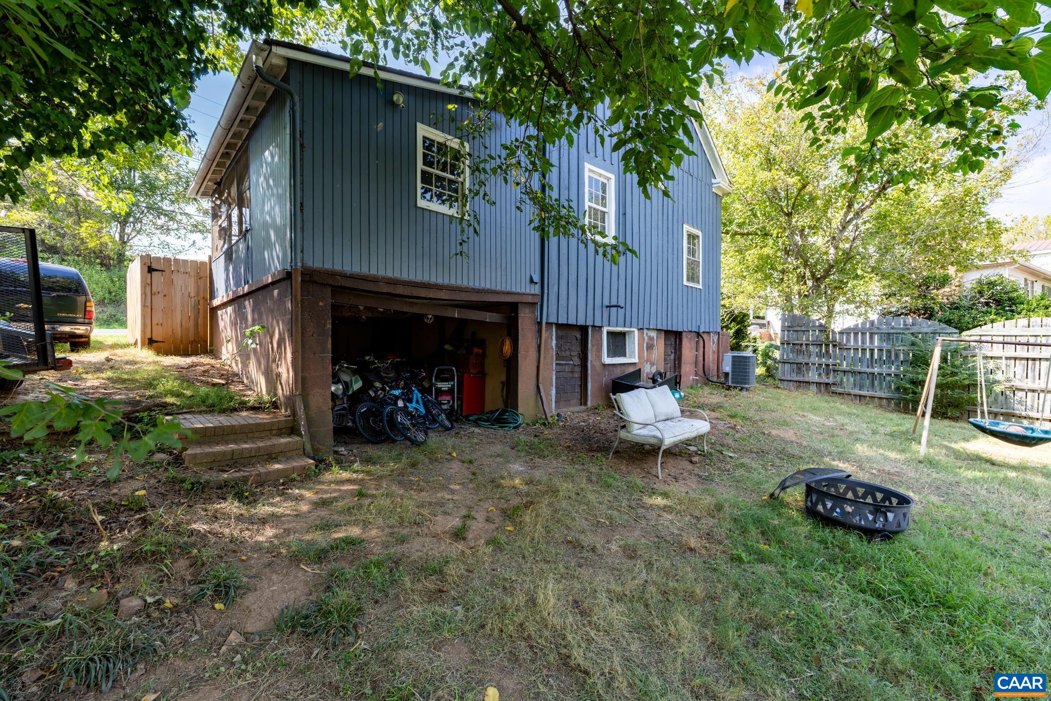 316 MAIN ST