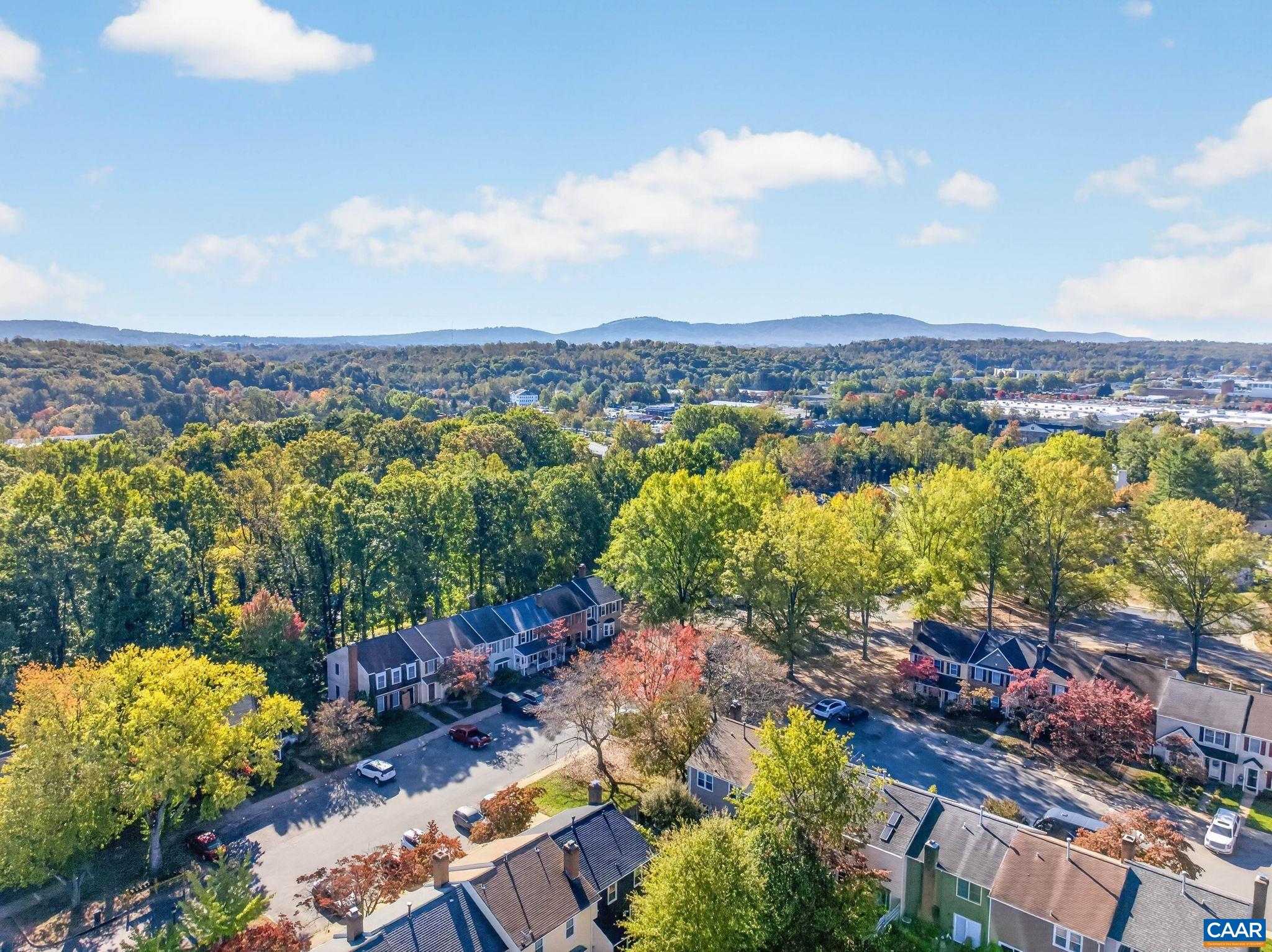 1400 MINOR RIDGE CT