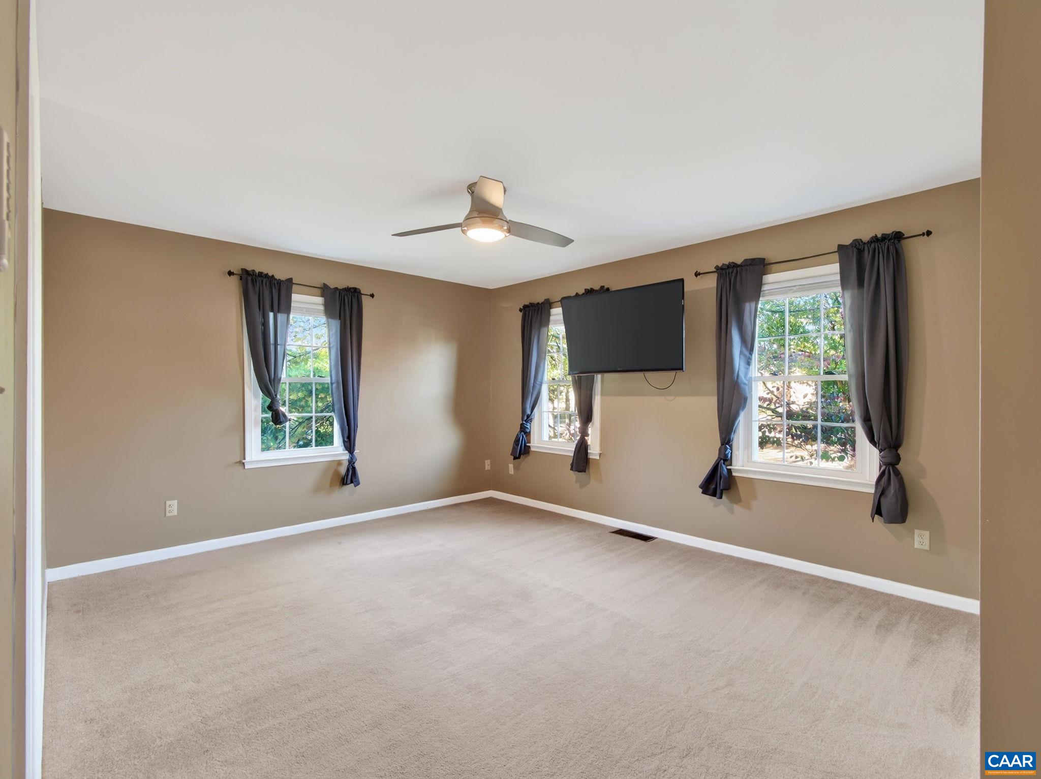 1400 MINOR RIDGE CT