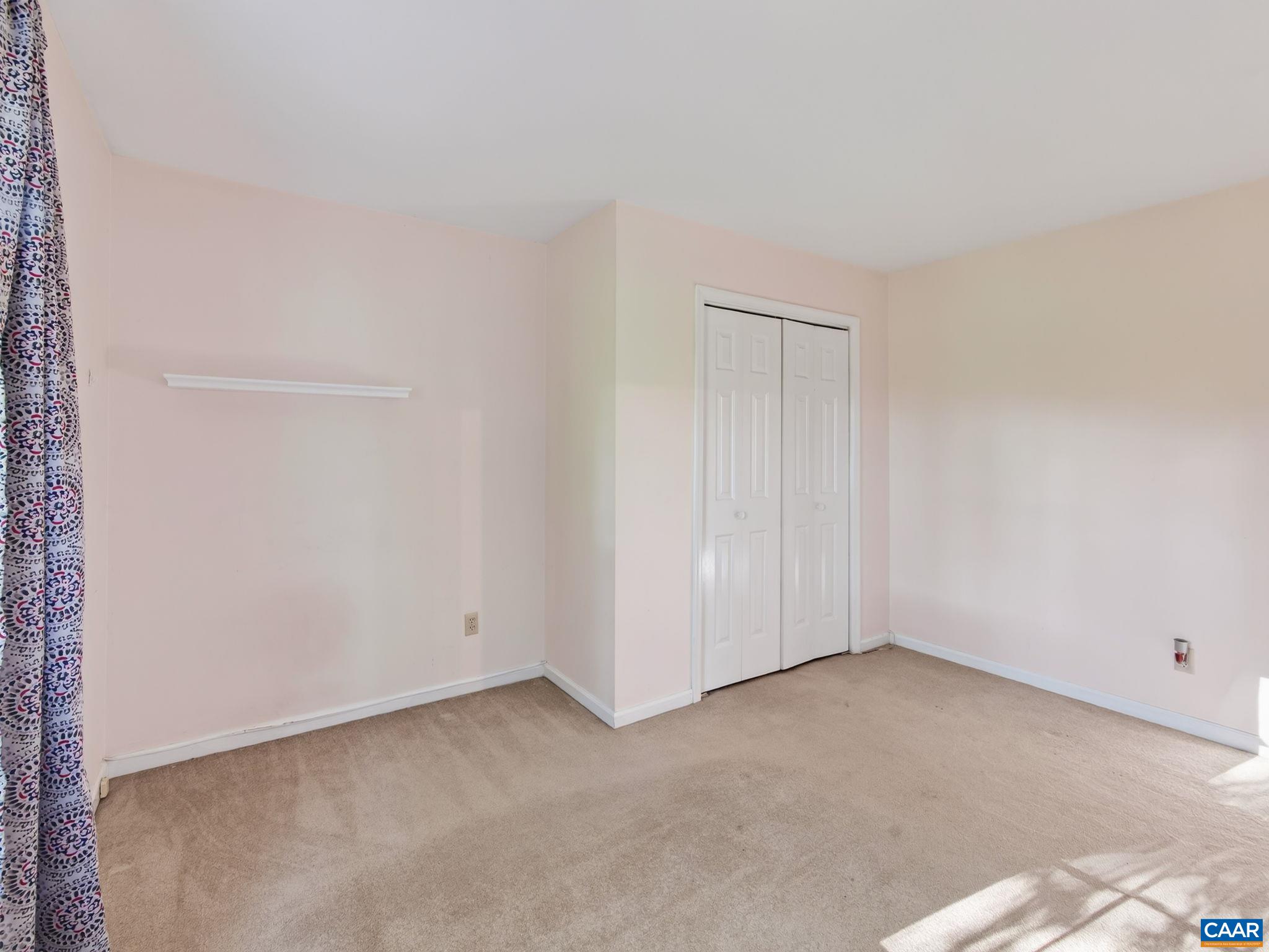 1400 MINOR RIDGE CT
