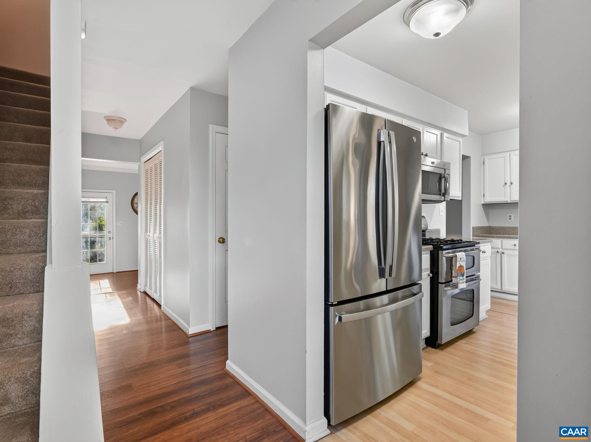 1400 MINOR RIDGE CT