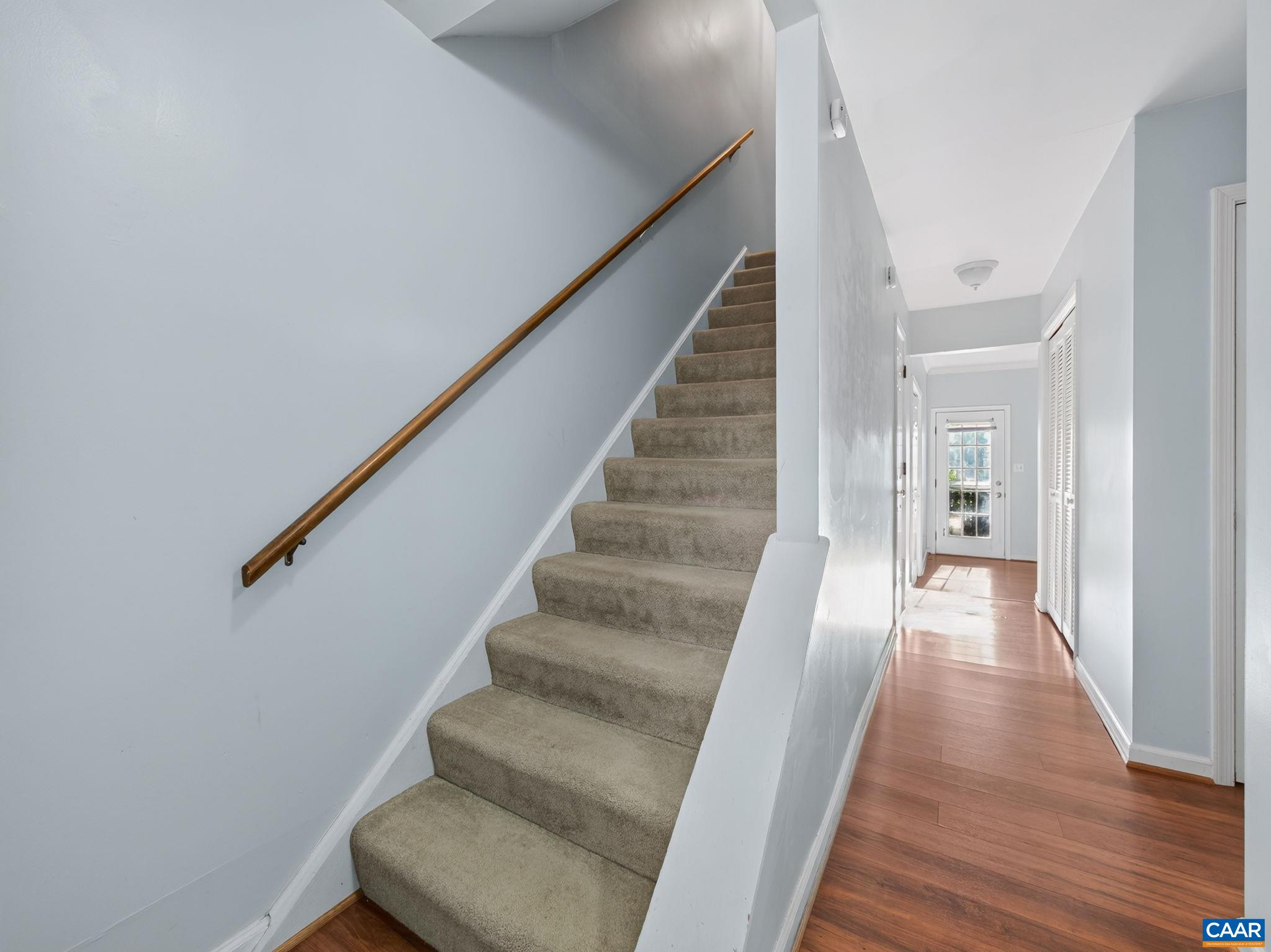 1400 MINOR RIDGE CT