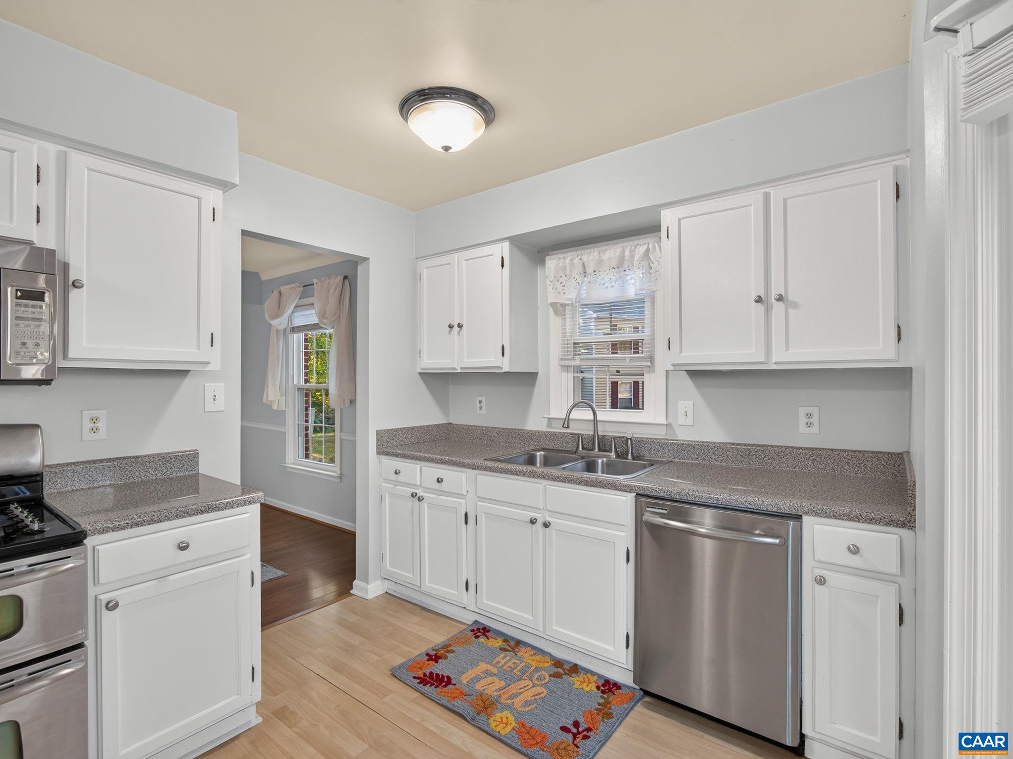 1400 MINOR RIDGE CT