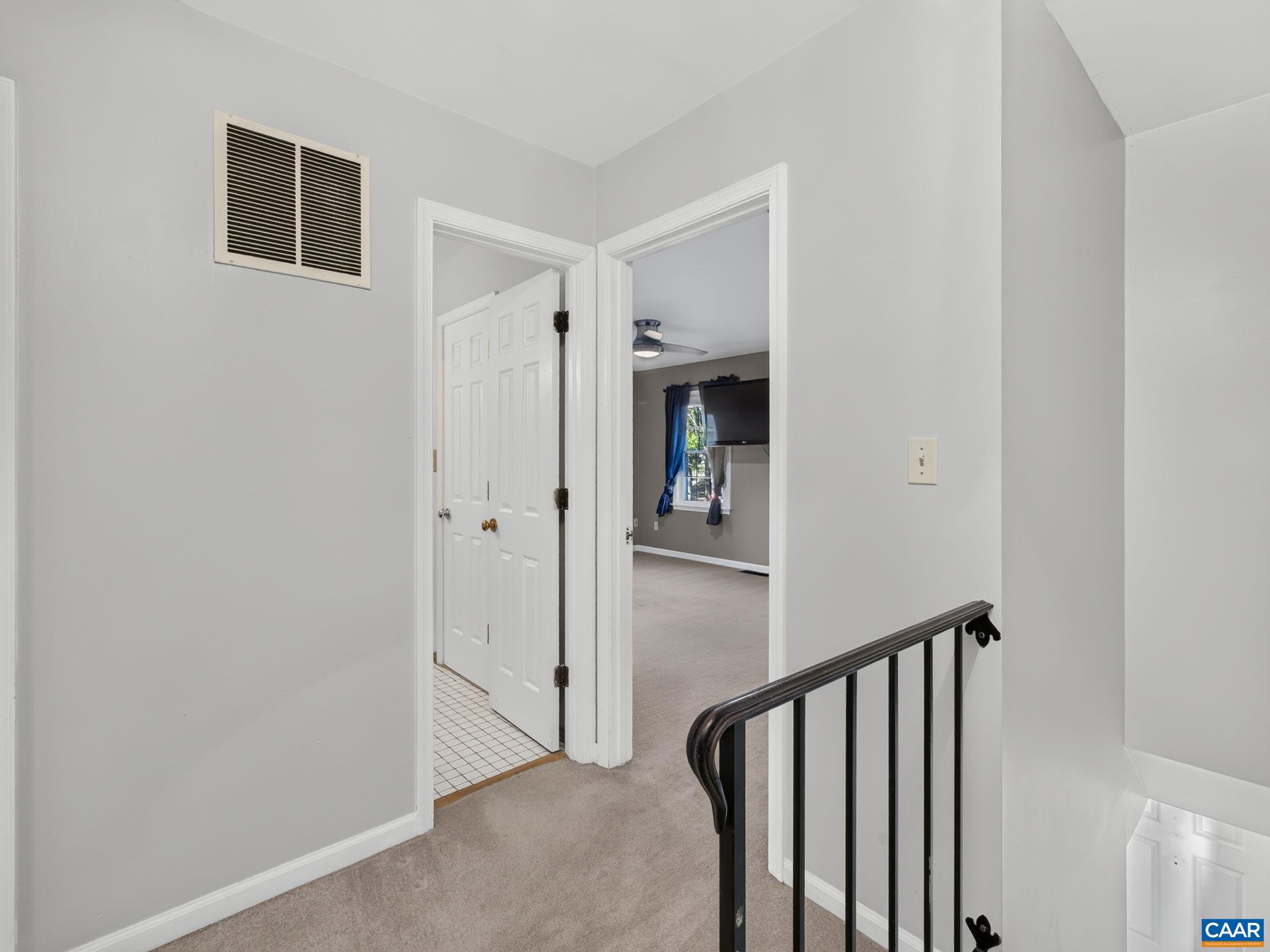 1400 MINOR RIDGE CT