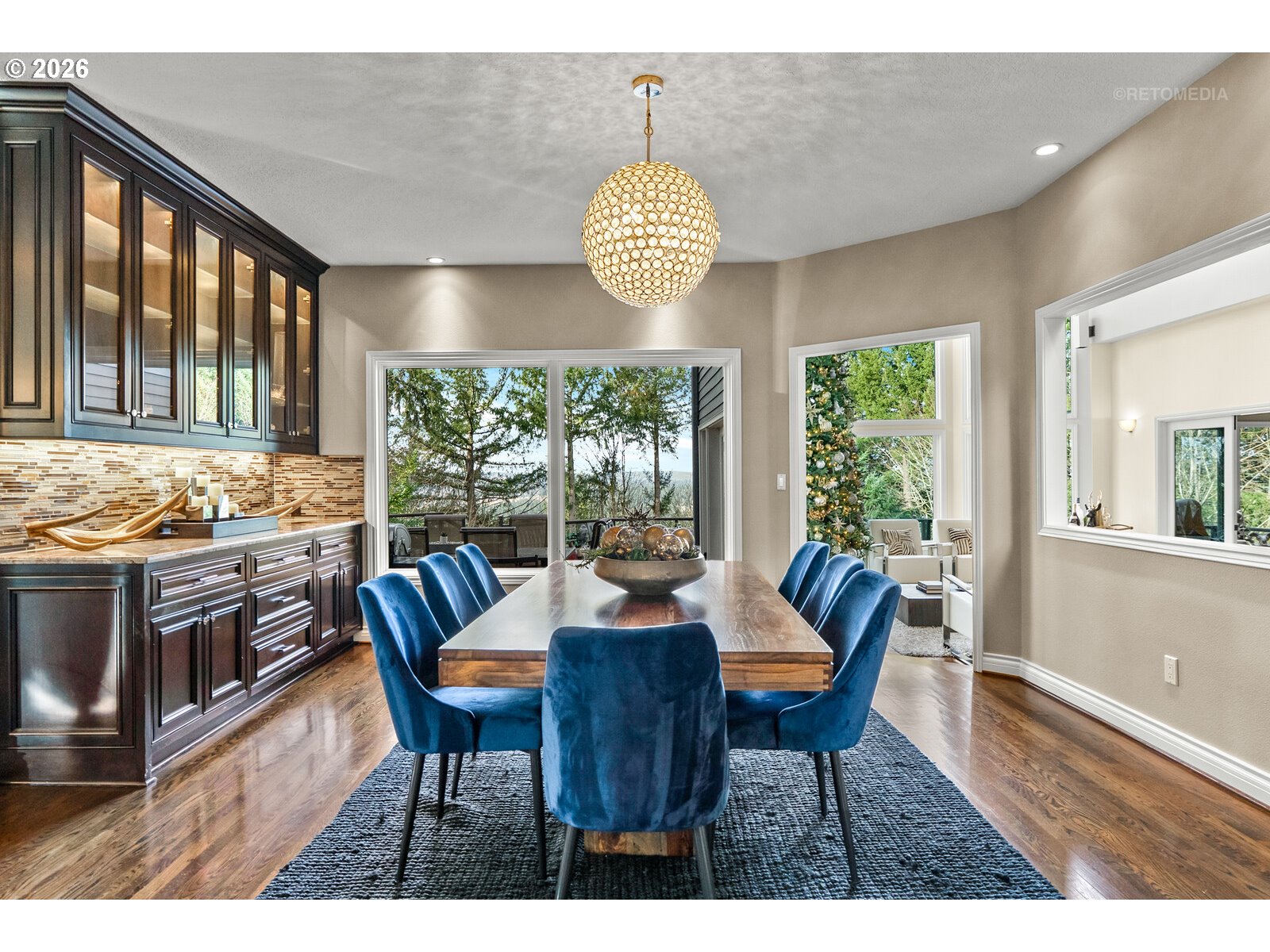 2543 PALISADES CREST DR