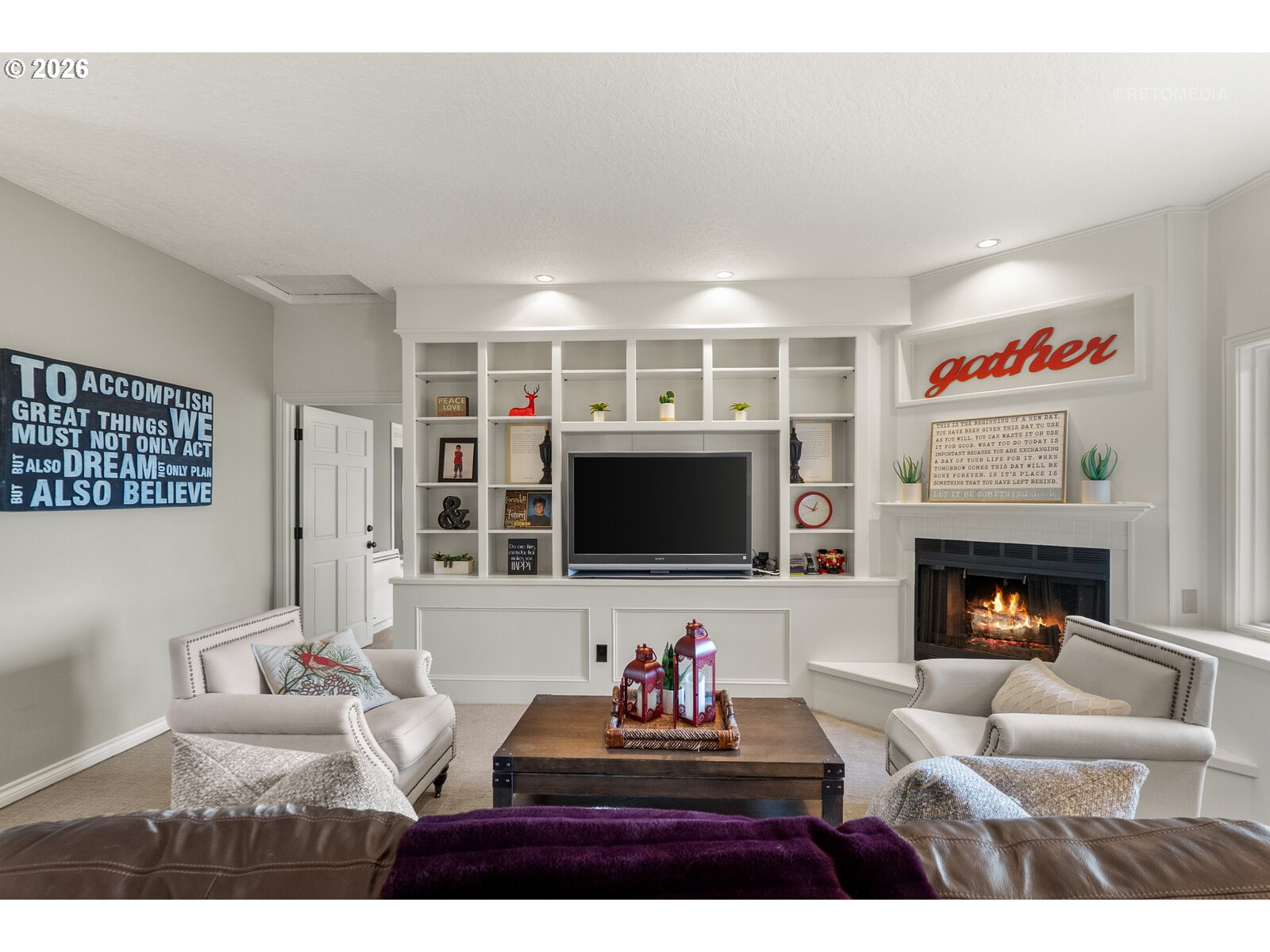 2543 PALISADES CREST DR