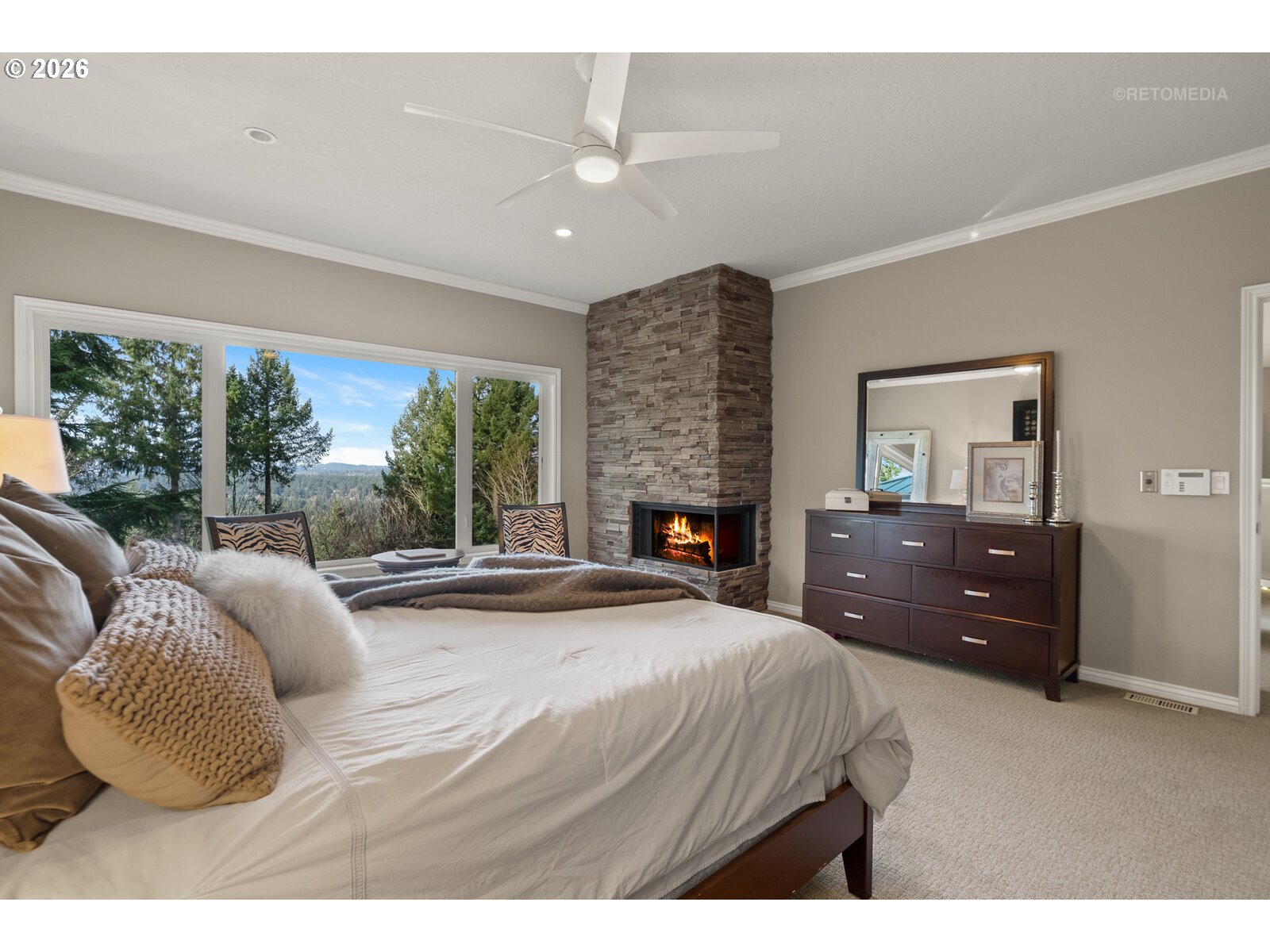 2543 PALISADES CREST DR