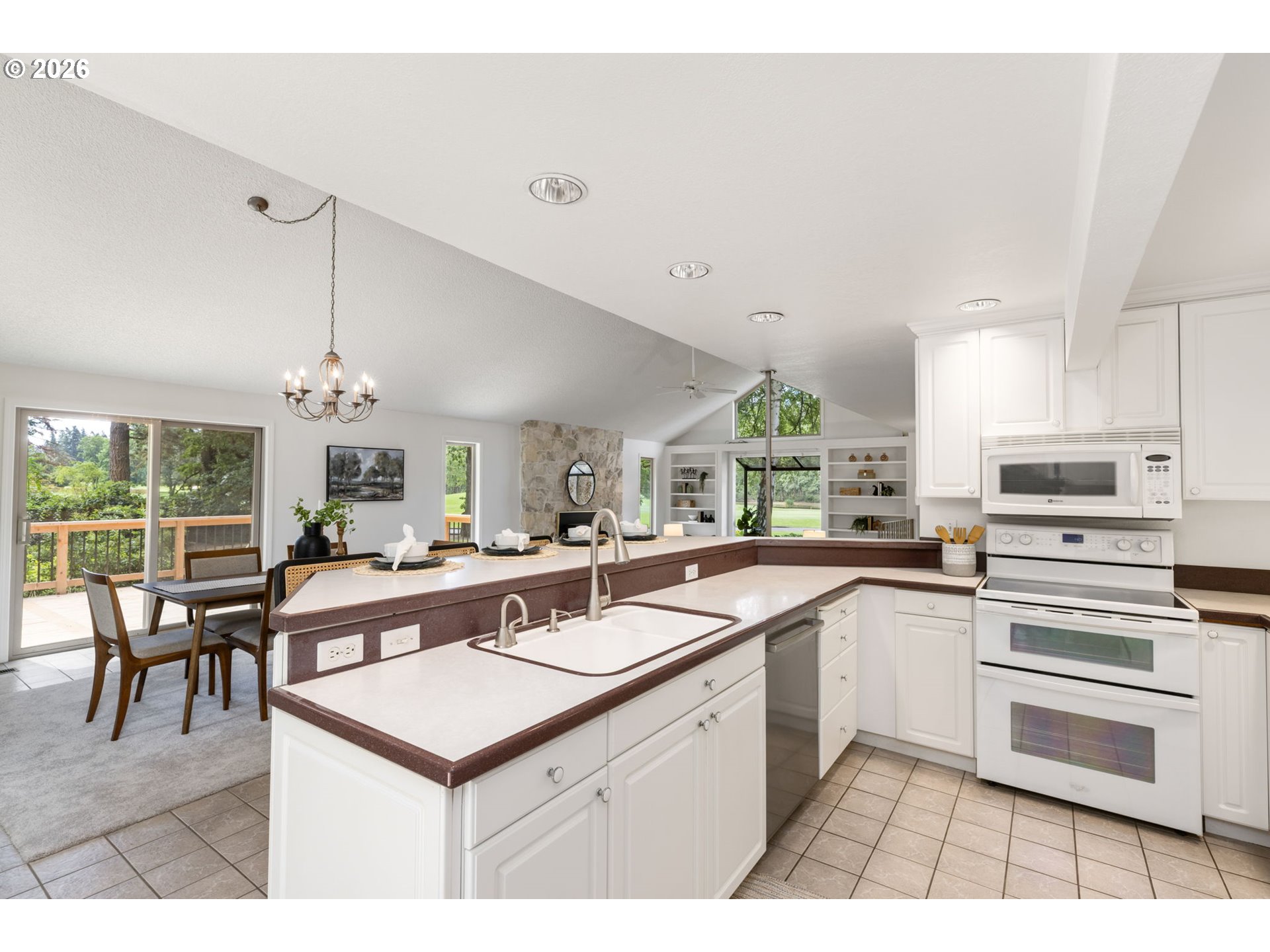 965 NE 34TH PL