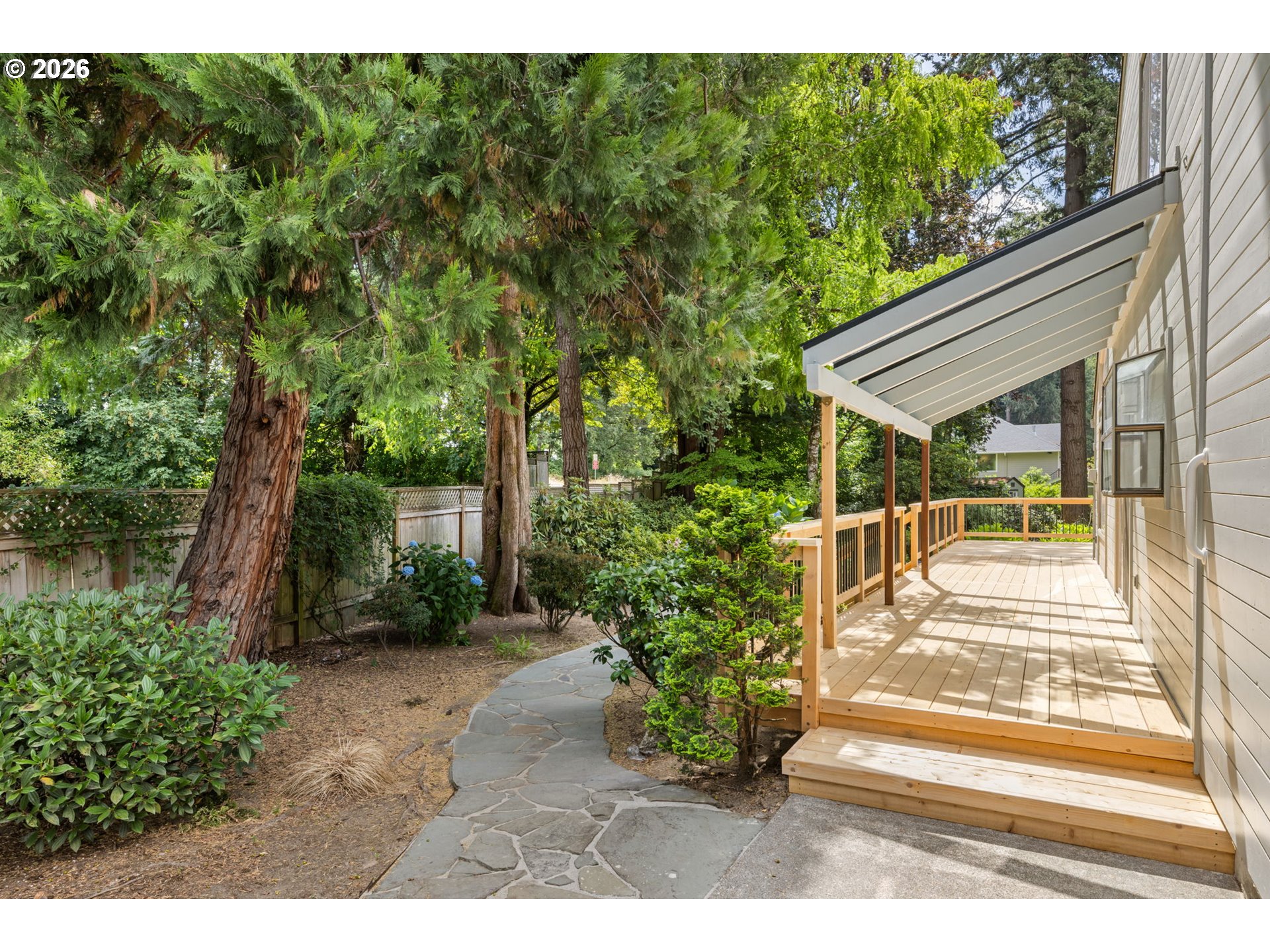 965 NE 34TH PL