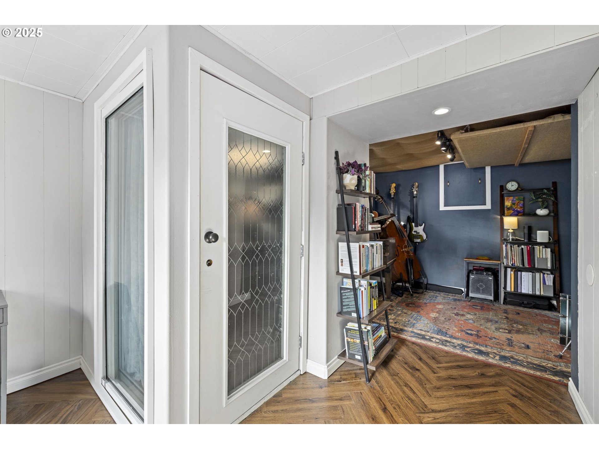 19623 WHITE CLOUD CIR