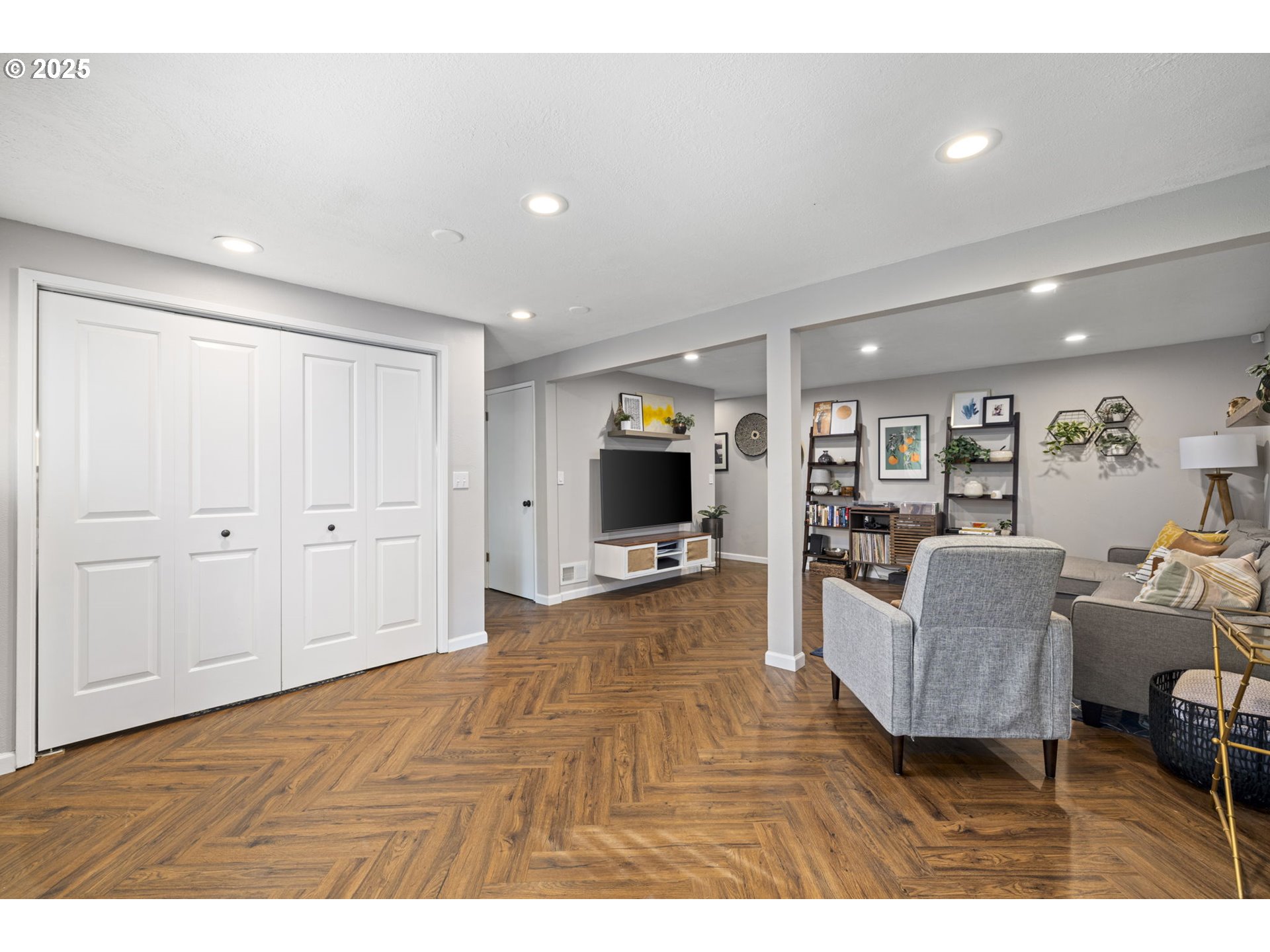 19623 WHITE CLOUD CIR