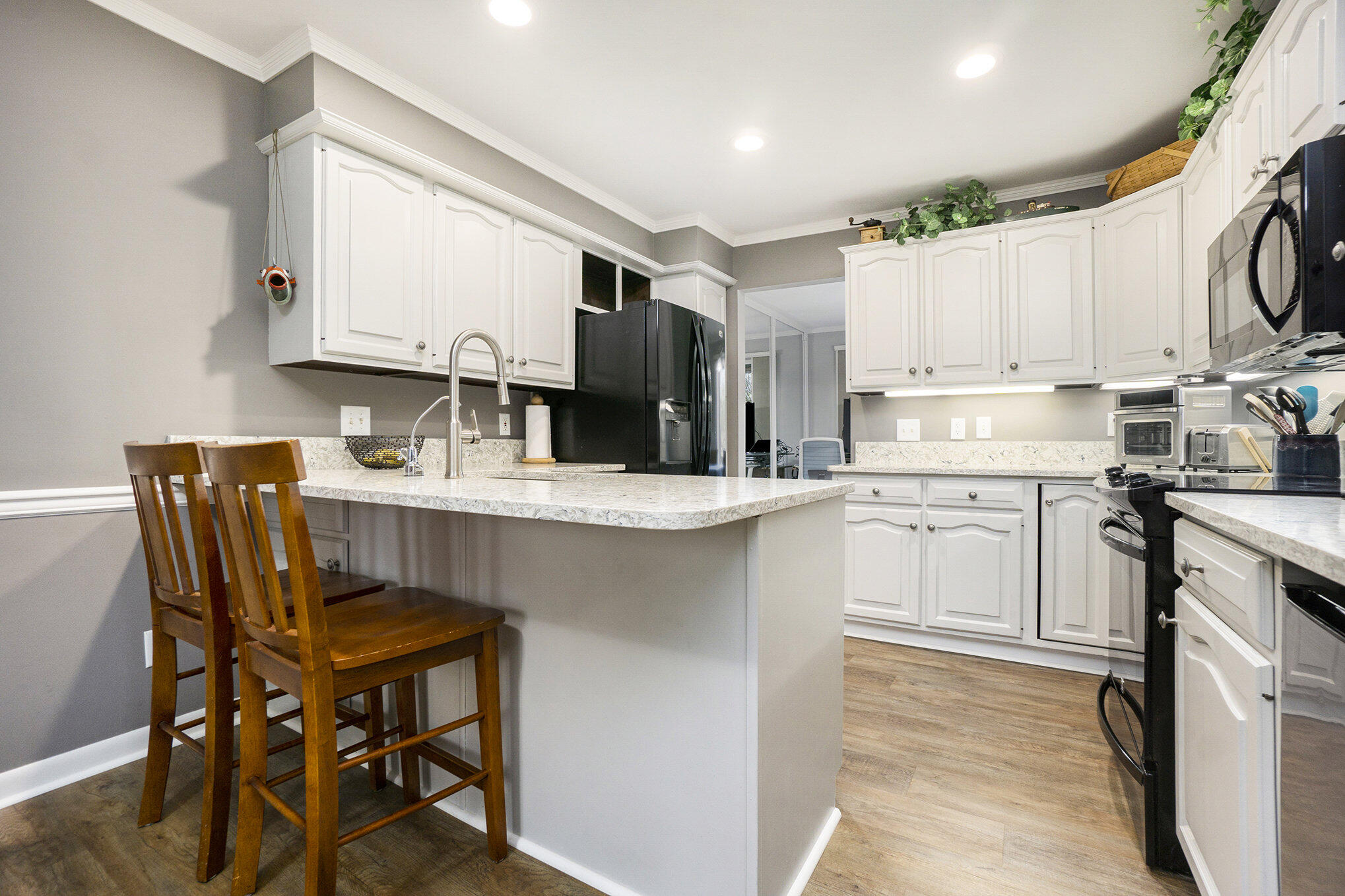 3648 Woodcliff Drive