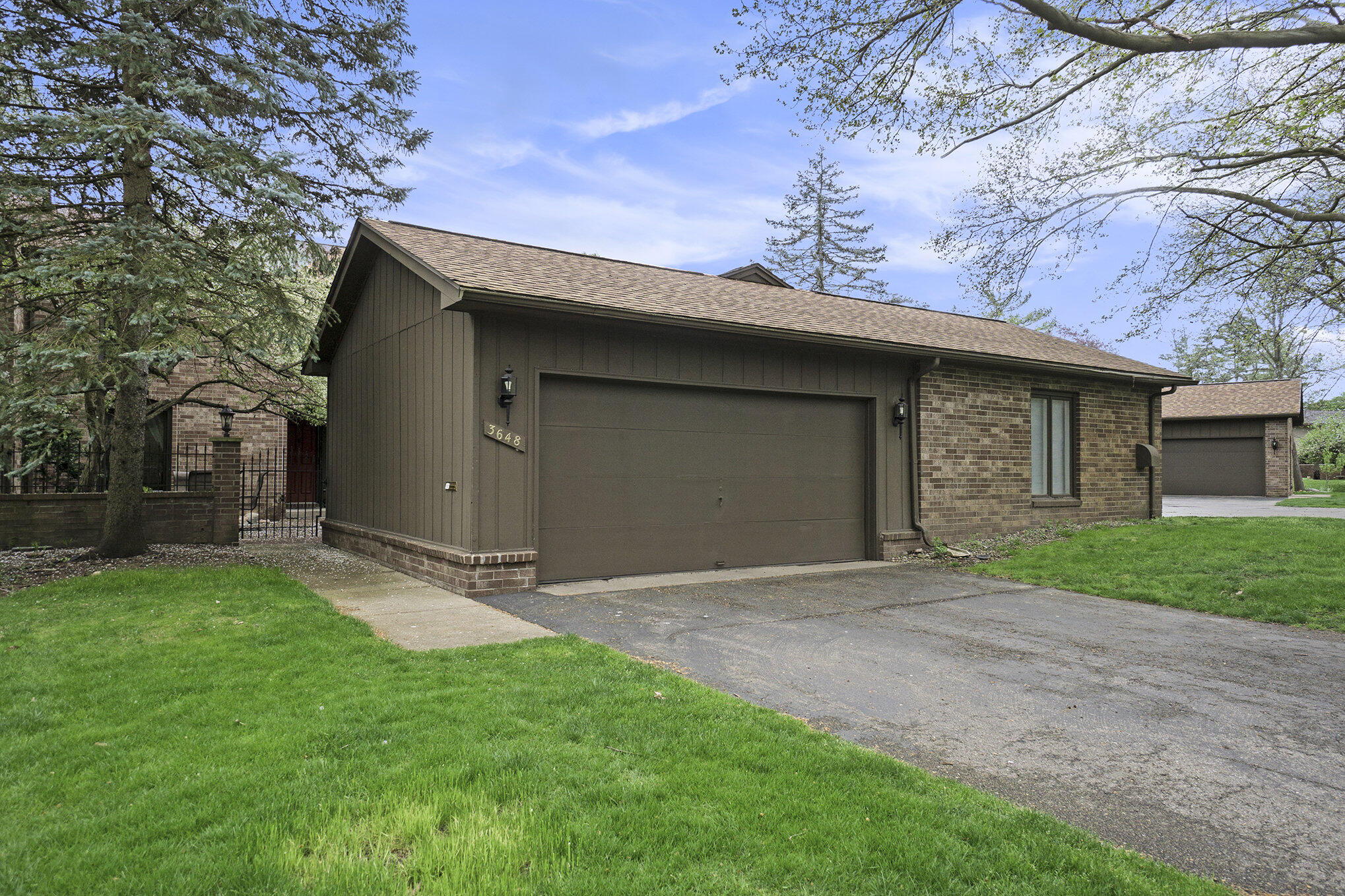 3648 Woodcliff Drive