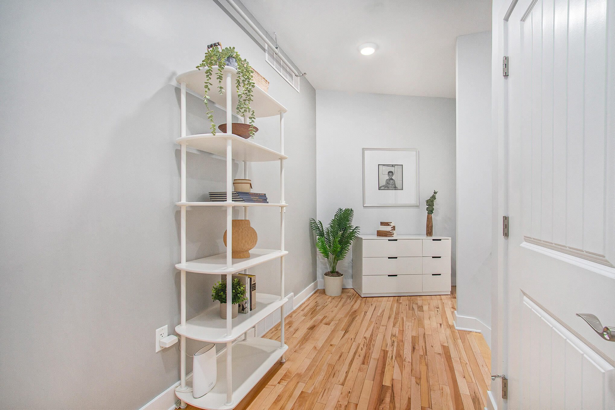 460 Broadway Street, 203