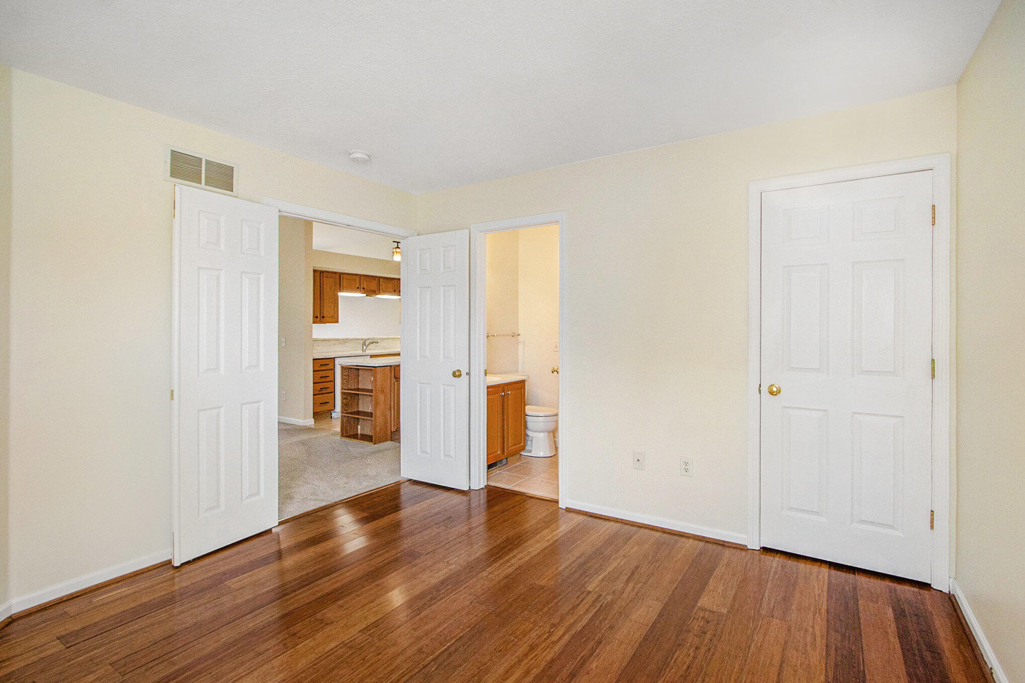 1375 S Village Circle