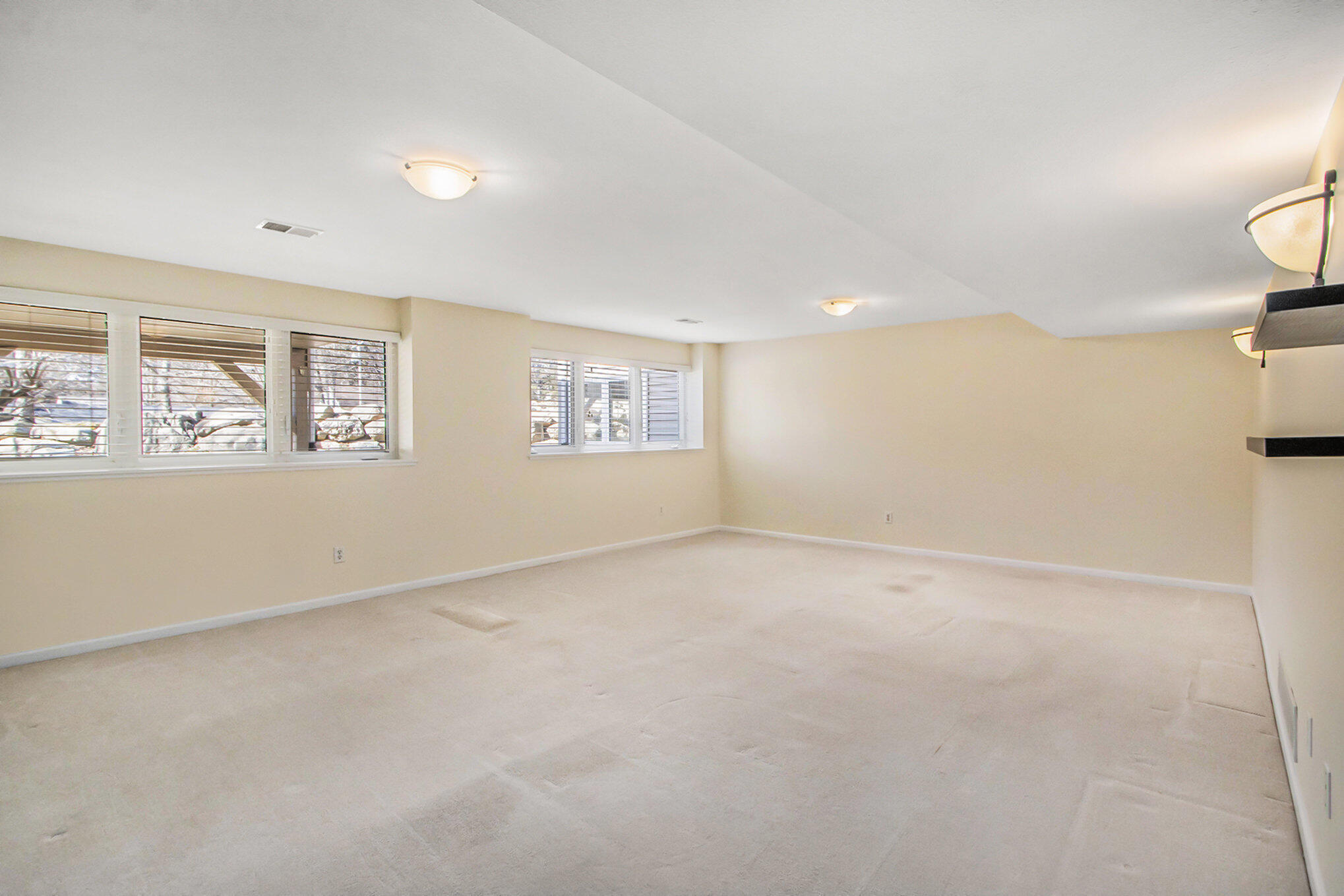 1375 S Village Circle