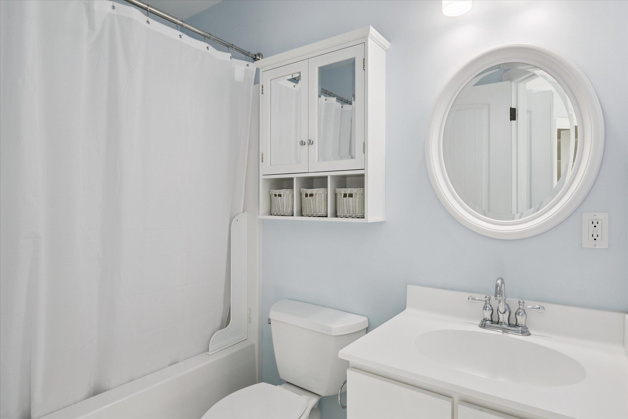 5189 Queen Victoria Lane