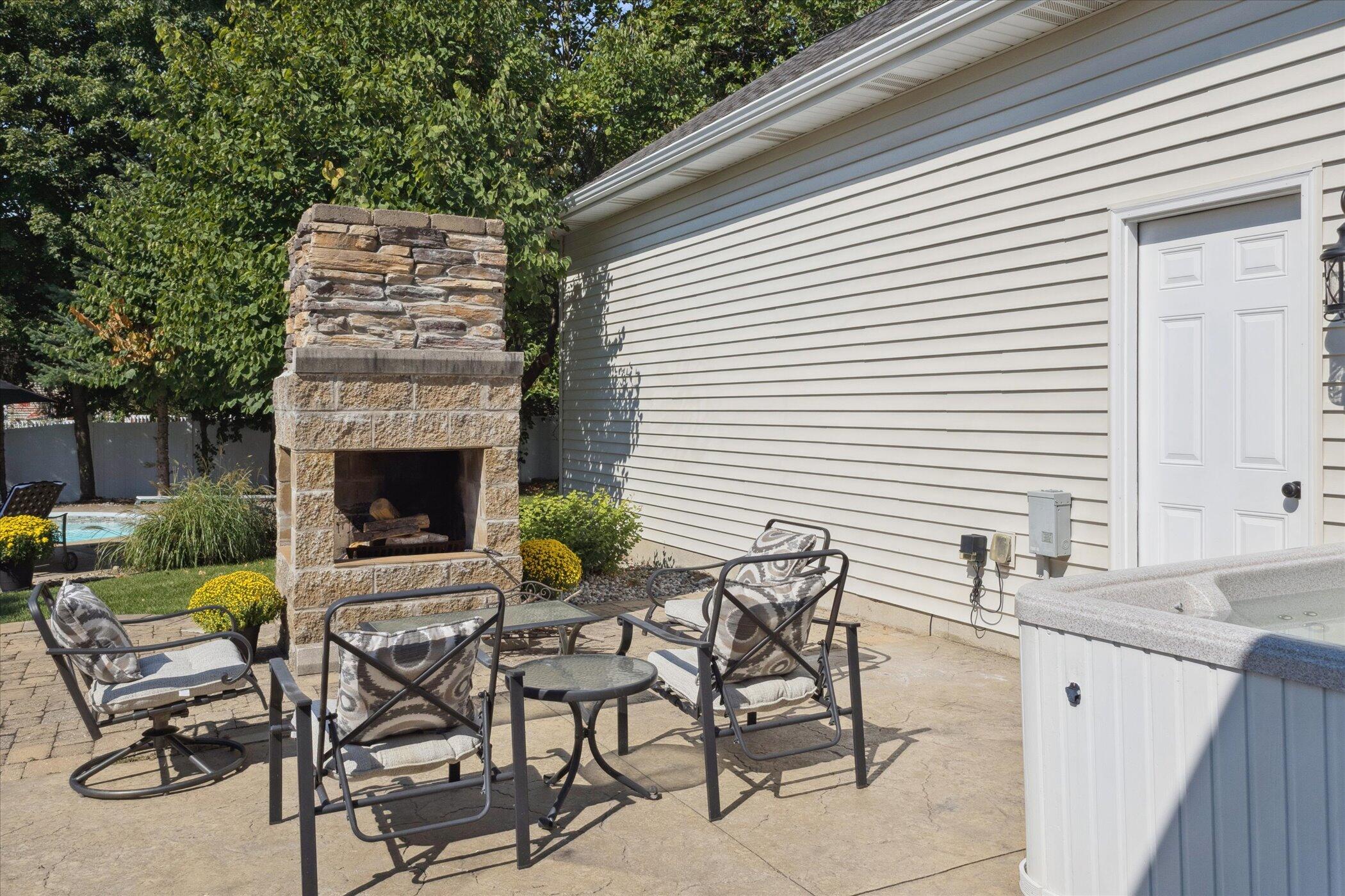 5189 Queen Victoria Lane