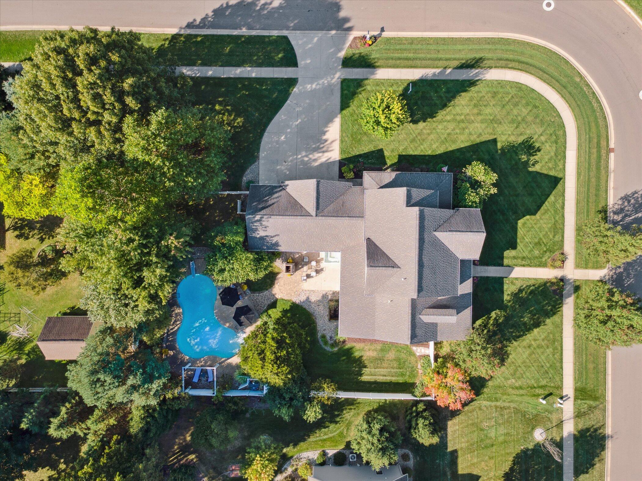 5189 Queen Victoria Lane