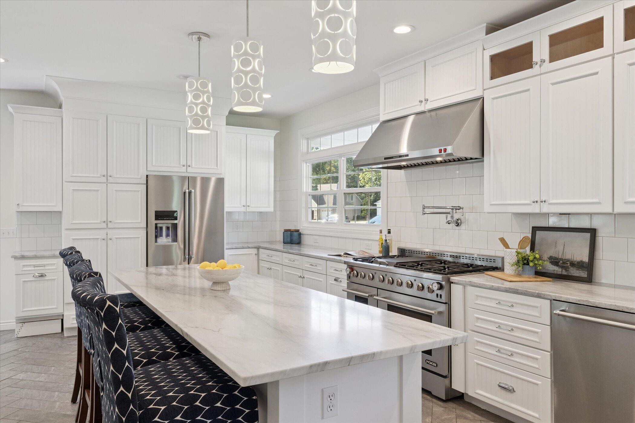 5189 Queen Victoria Lane