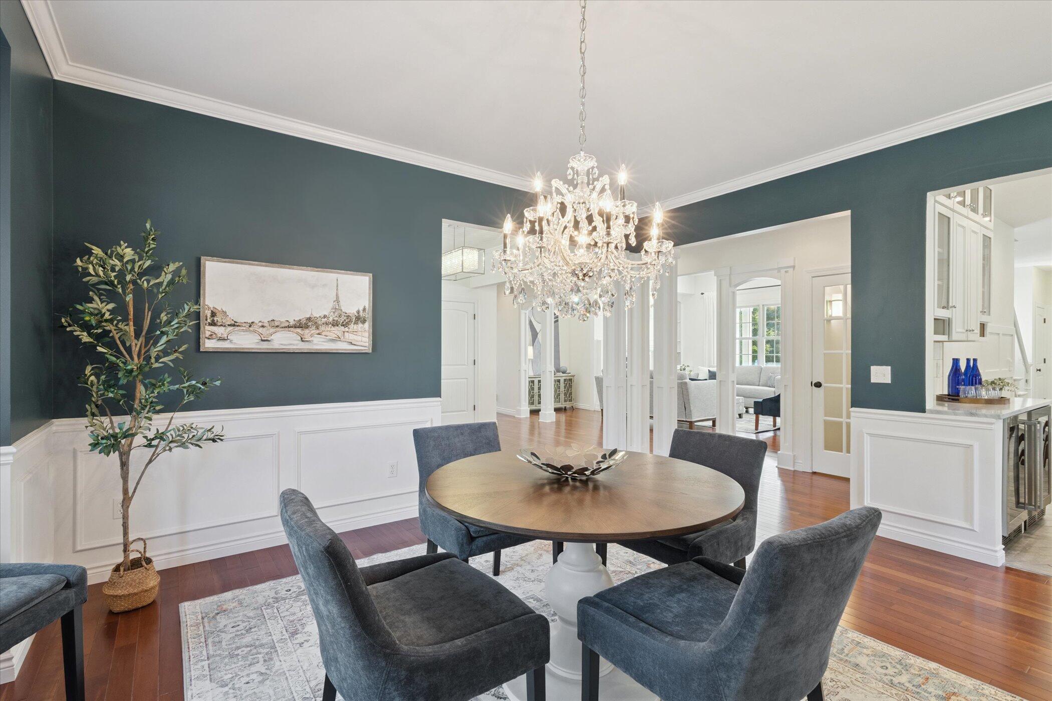 5189 Queen Victoria Lane